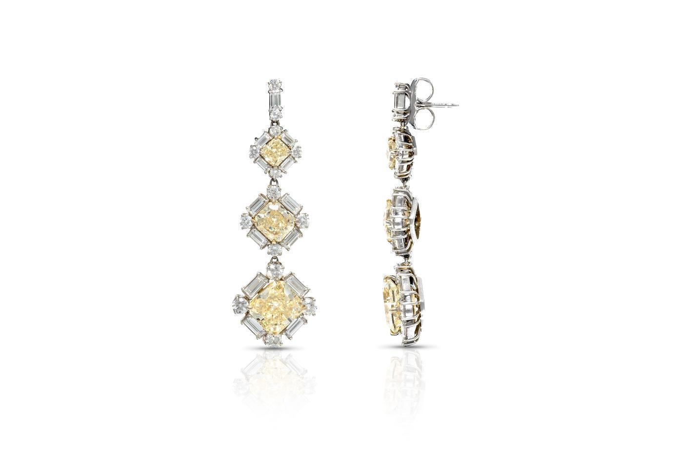 Taglio cuscino Orecchini pendenti con diamante giallo da 8,23 carati e diamante bianco da 3,20 carati in vendita
