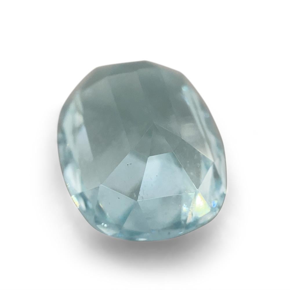 Brilliant Cut 8.23ct Oval Aquamarine For Sale