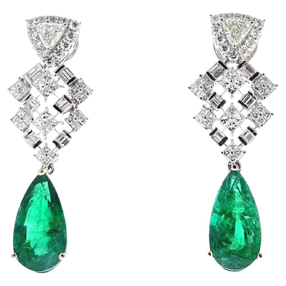 8.24 Carat Pear Shape Green Emerald Fashion Earrings In 18k White Gold For Sale