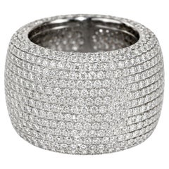 Anillo de Eternidad de Oro Blanco de 18 Quilates y Diamantes de 8,25 Quilates