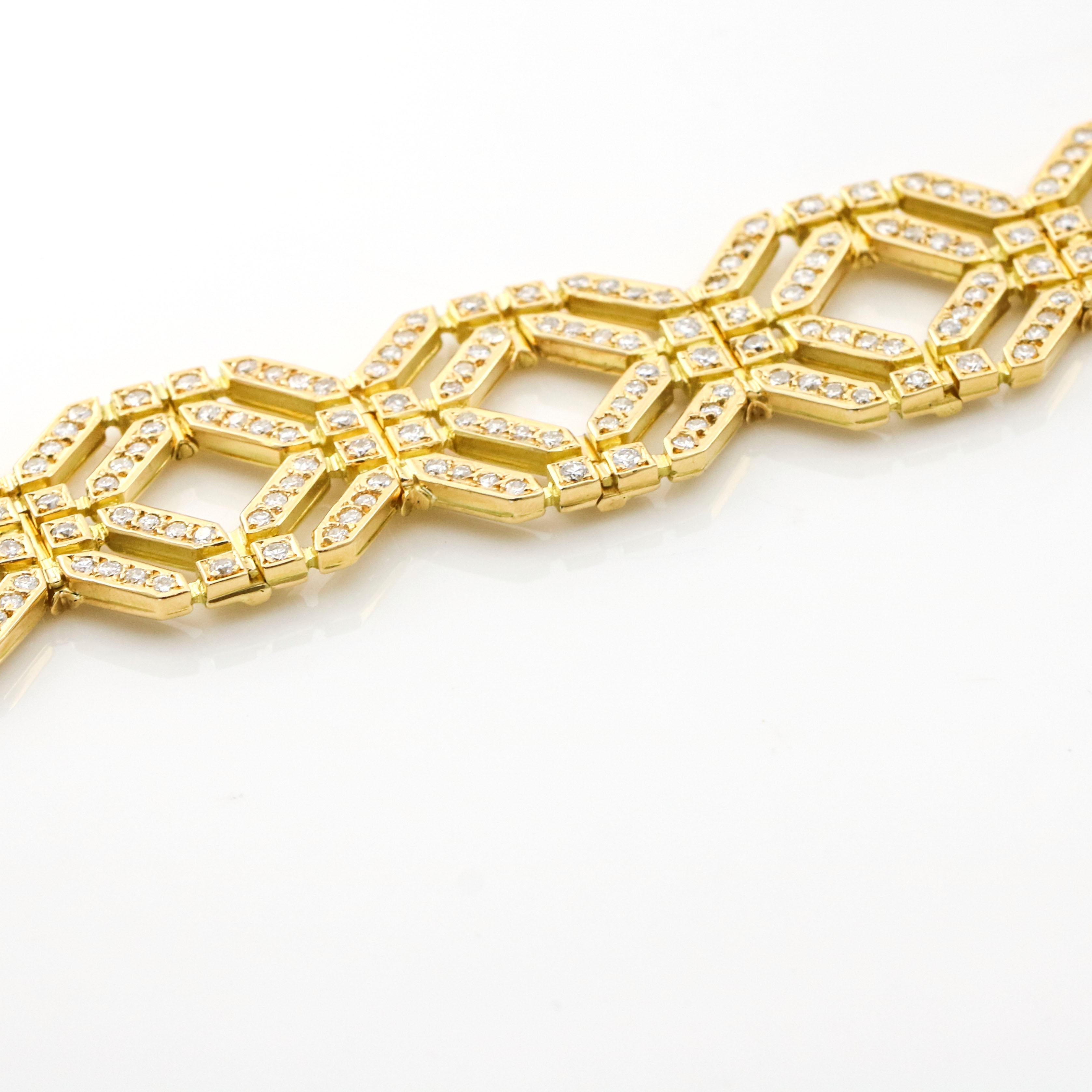 8.25 Carat 18 Karat Yellow Gold Diamond Octagon Link Bracelet In Excellent Condition For Sale In Fort Lauderdale, FL