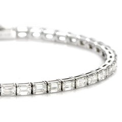 8.25 Carat Natural Emerald-Cut Diamonds Tennis Bracelet Made in Platinum