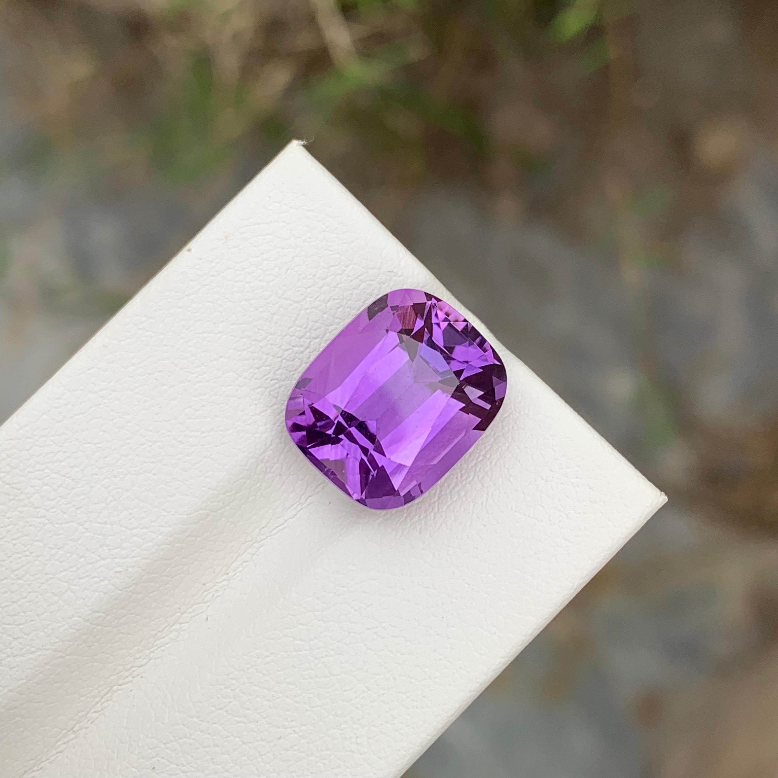 8.25 Carat Natural Loose Amethyst Cushion Shape Gem For Jewellery Making For Sale 5