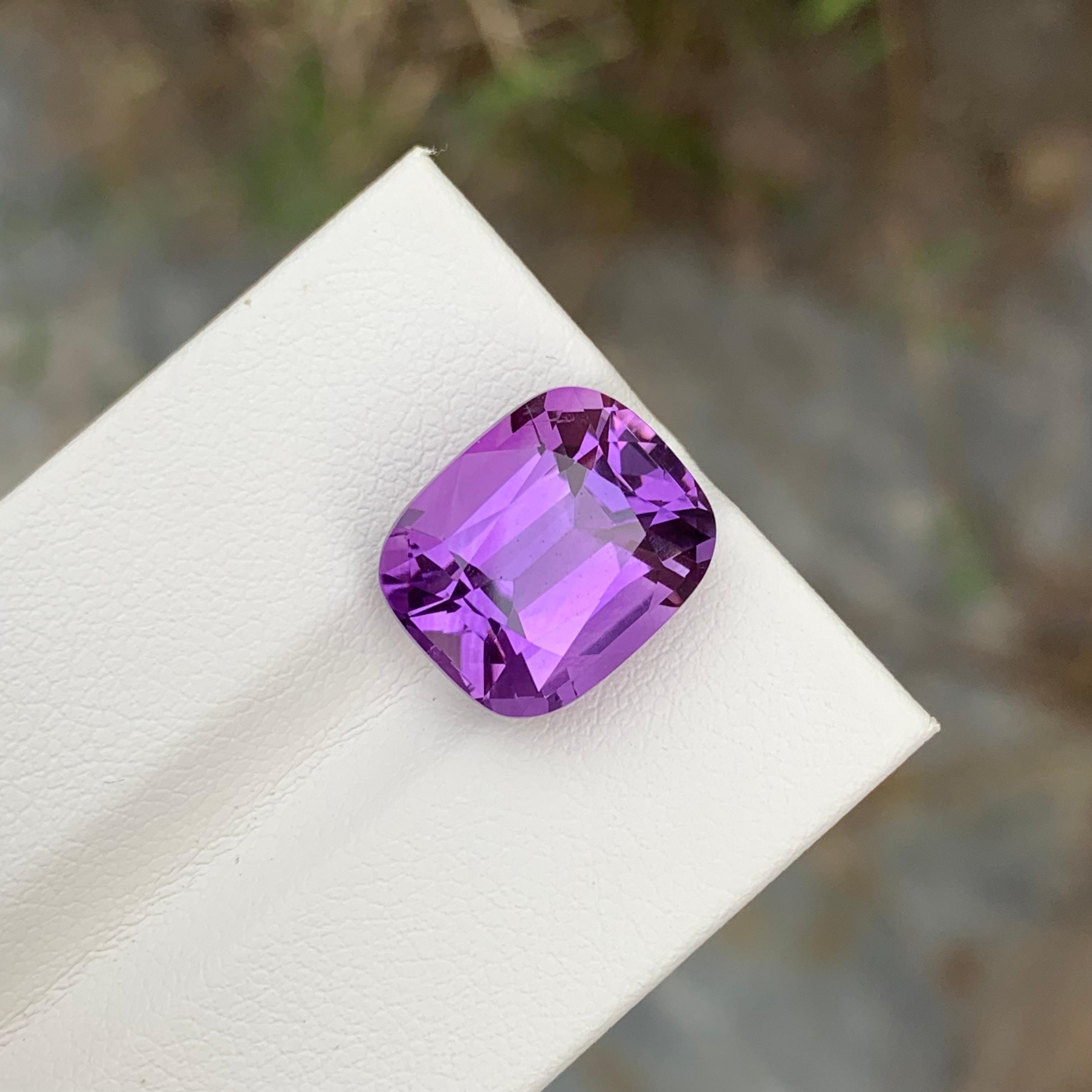 8.25 Carat Natural Loose Amethyst Cushion Shape Gem For Jewellery Making  For Sale 3