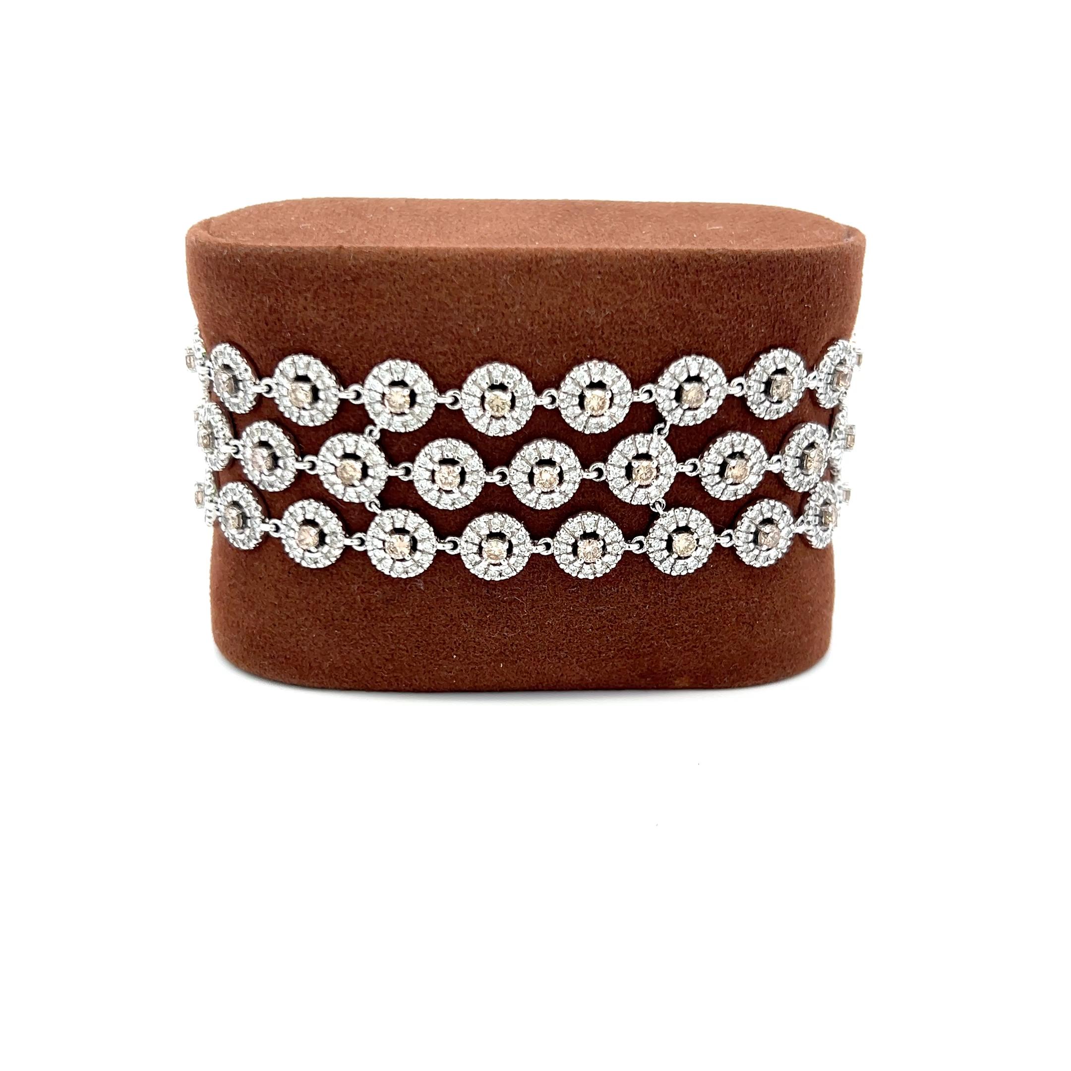Women's 8.25 Carat Round Fancy Brown Diamond 18 Karat White Gold Link Bracelet For Sale