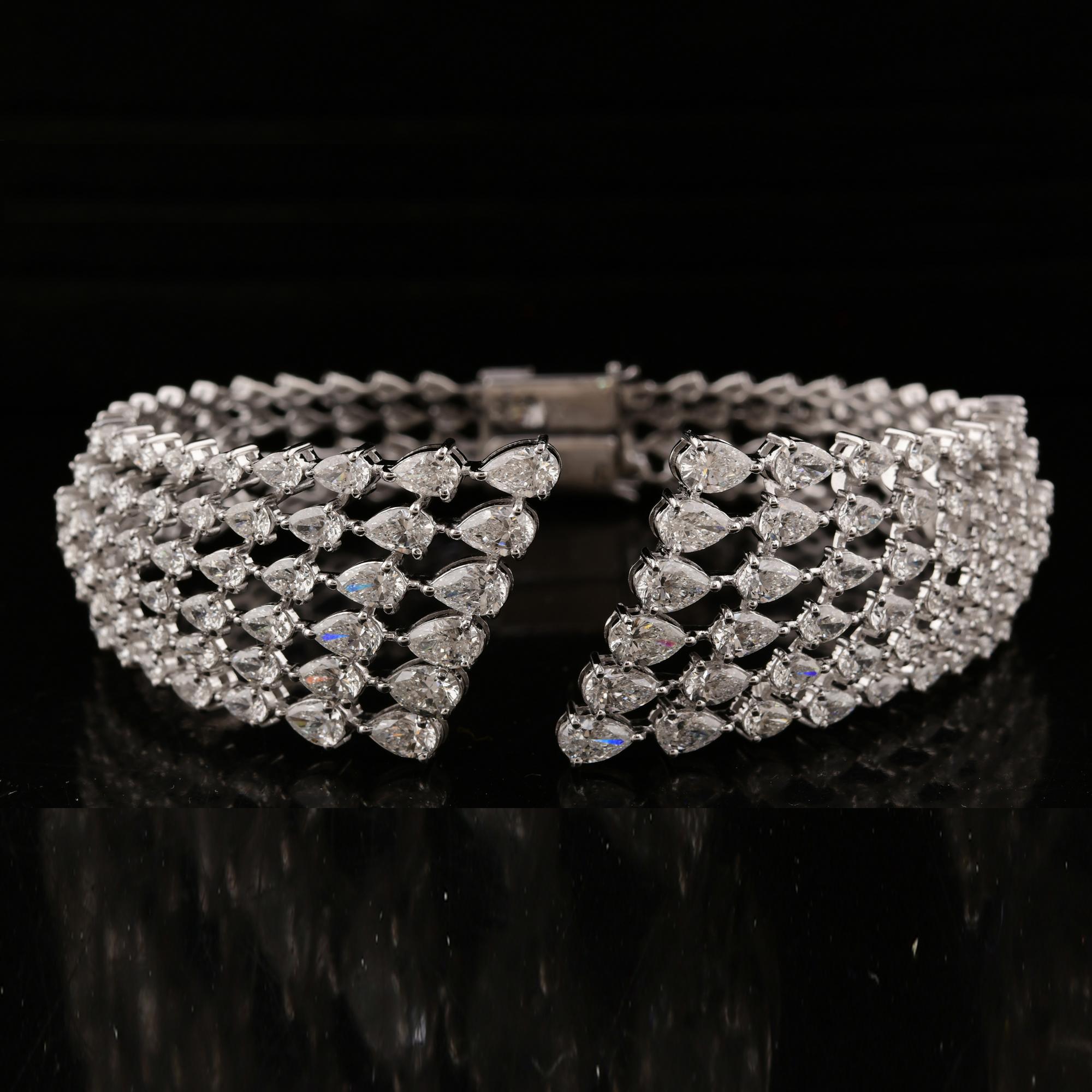 Bracelet manchette jonc en or blanc 18 carats avec diamants poire de 8,25 carats SI/H Pour femmes en vente
