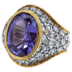 8.25 Carat Tanzanite and Diamond Florentine Cocktail Ring in 18k Gold