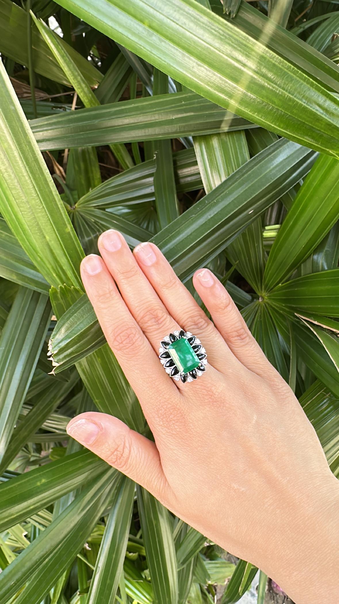 Anello di fidanzamento con smeraldo dello Zambia, onice nera e diamanti da 8,25 carati in oro 18 carati in vendita 6