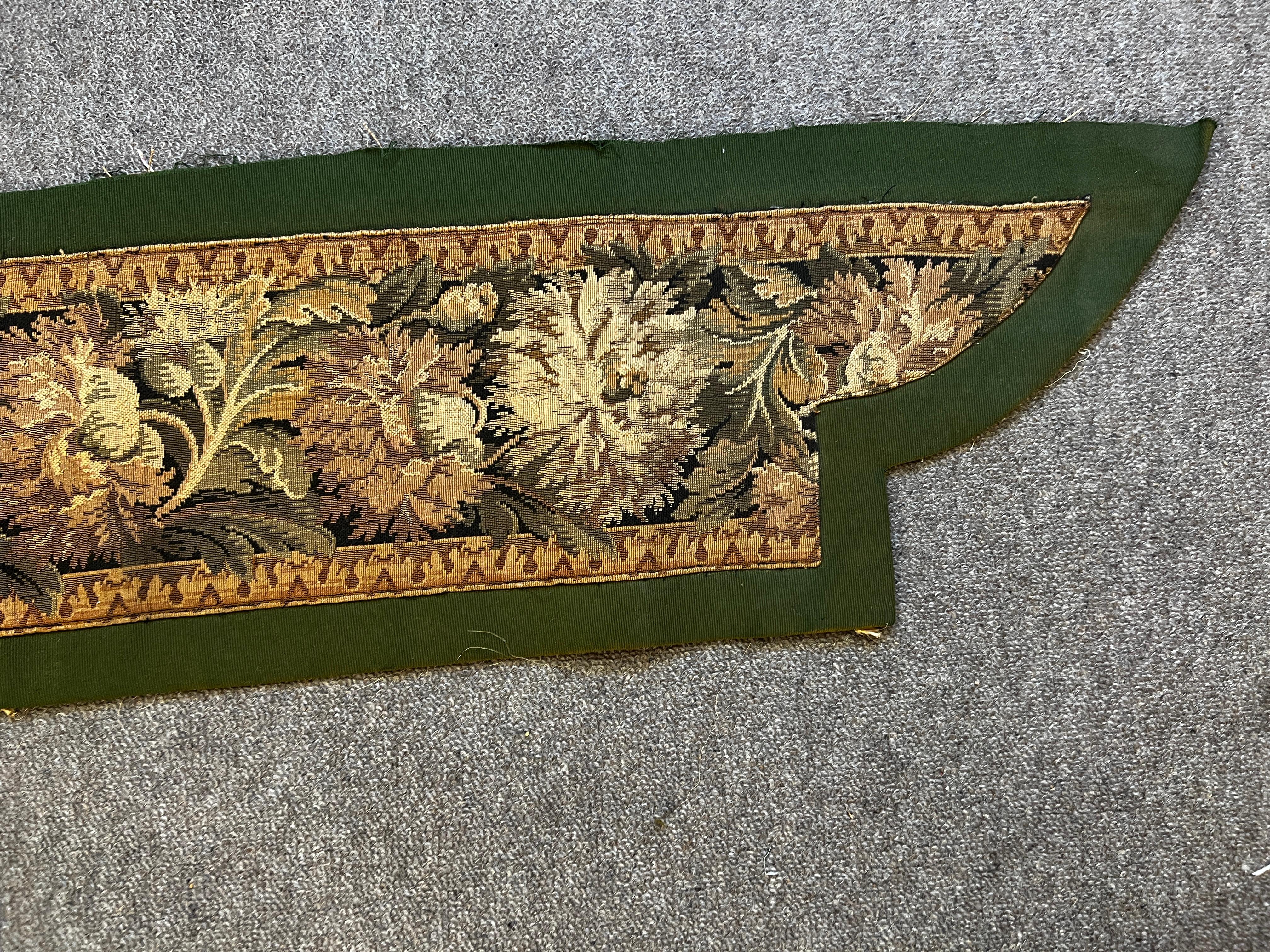 826 - 19. Jahrhundert Wandteppich-Tür (Französisch) im Angebot