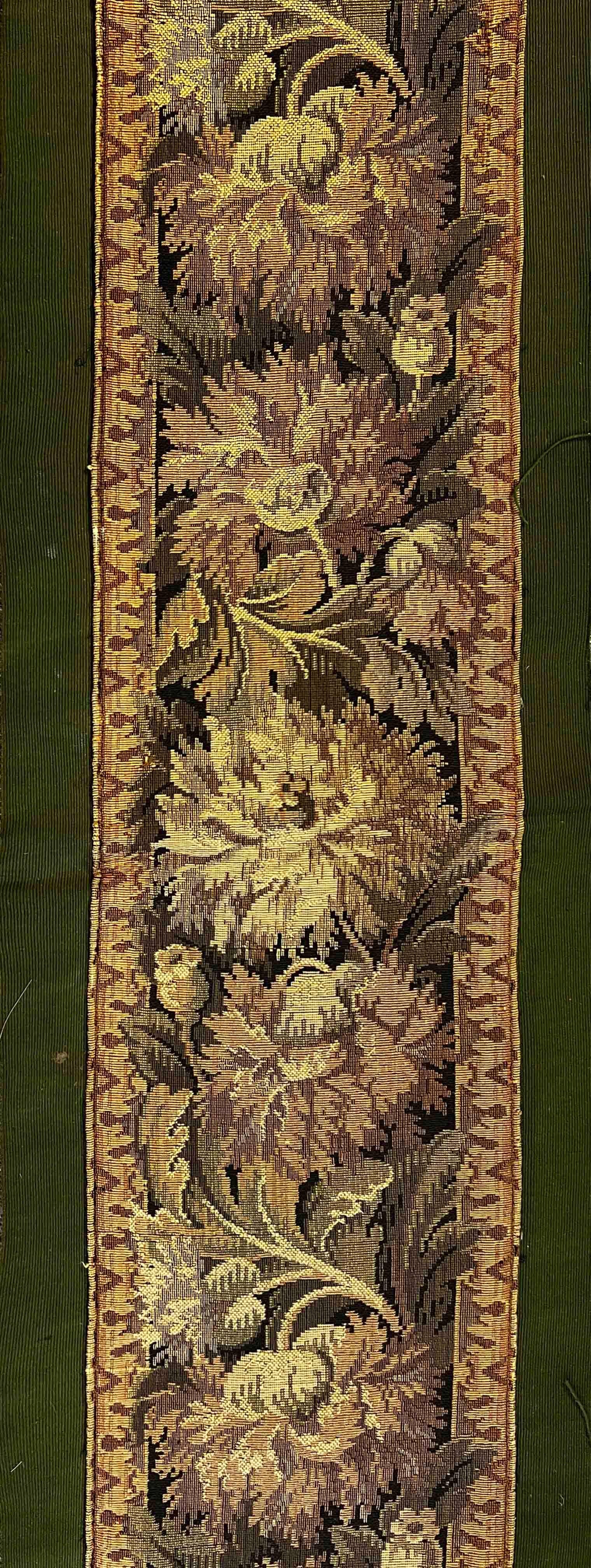 826 - 19. Jahrhundert Wandteppich-Tür (Wolle) im Angebot