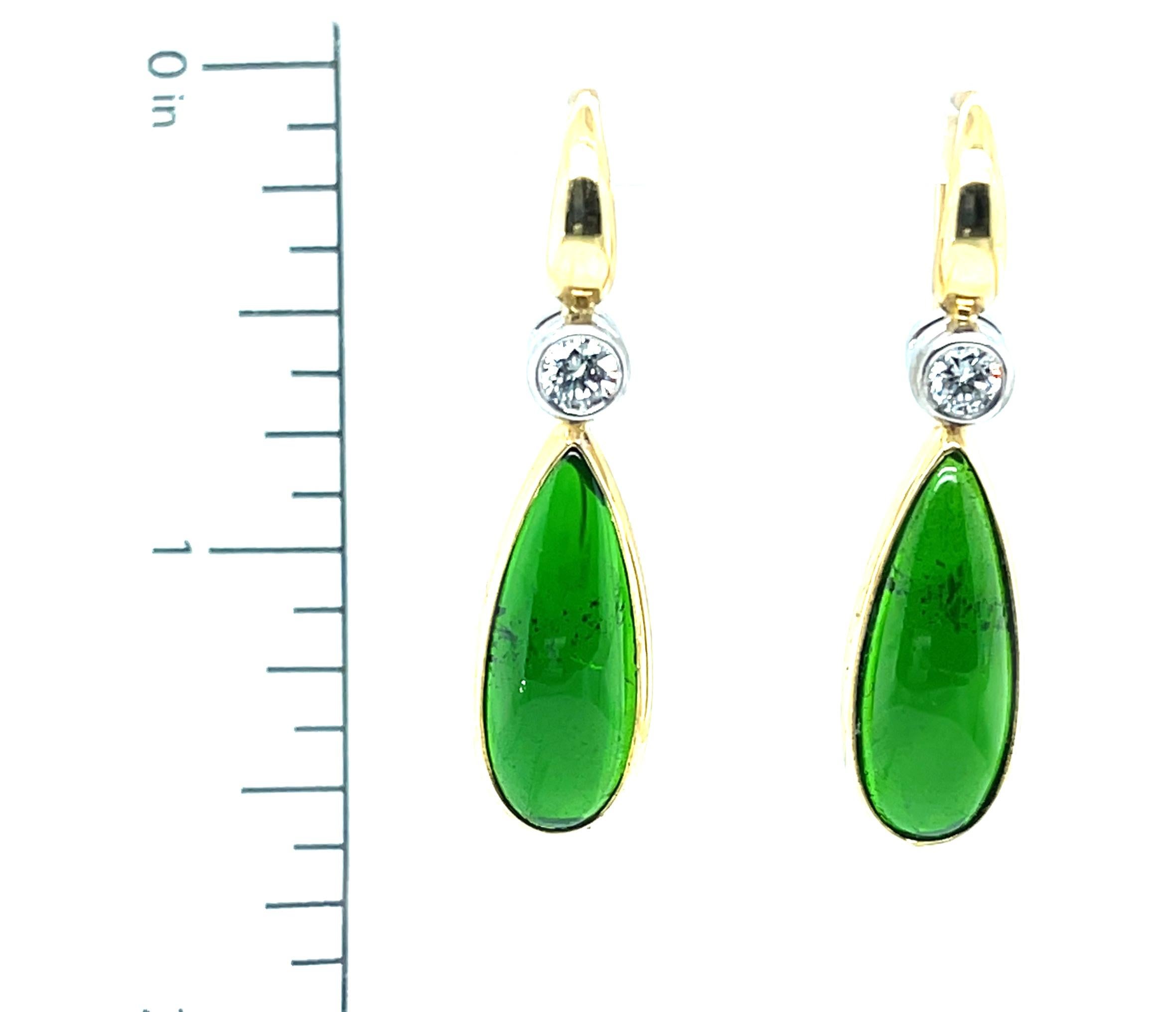 8.26 Carat Total Chrome Diopside Dangle Earrings in Gold with Diamonds For Sale 1