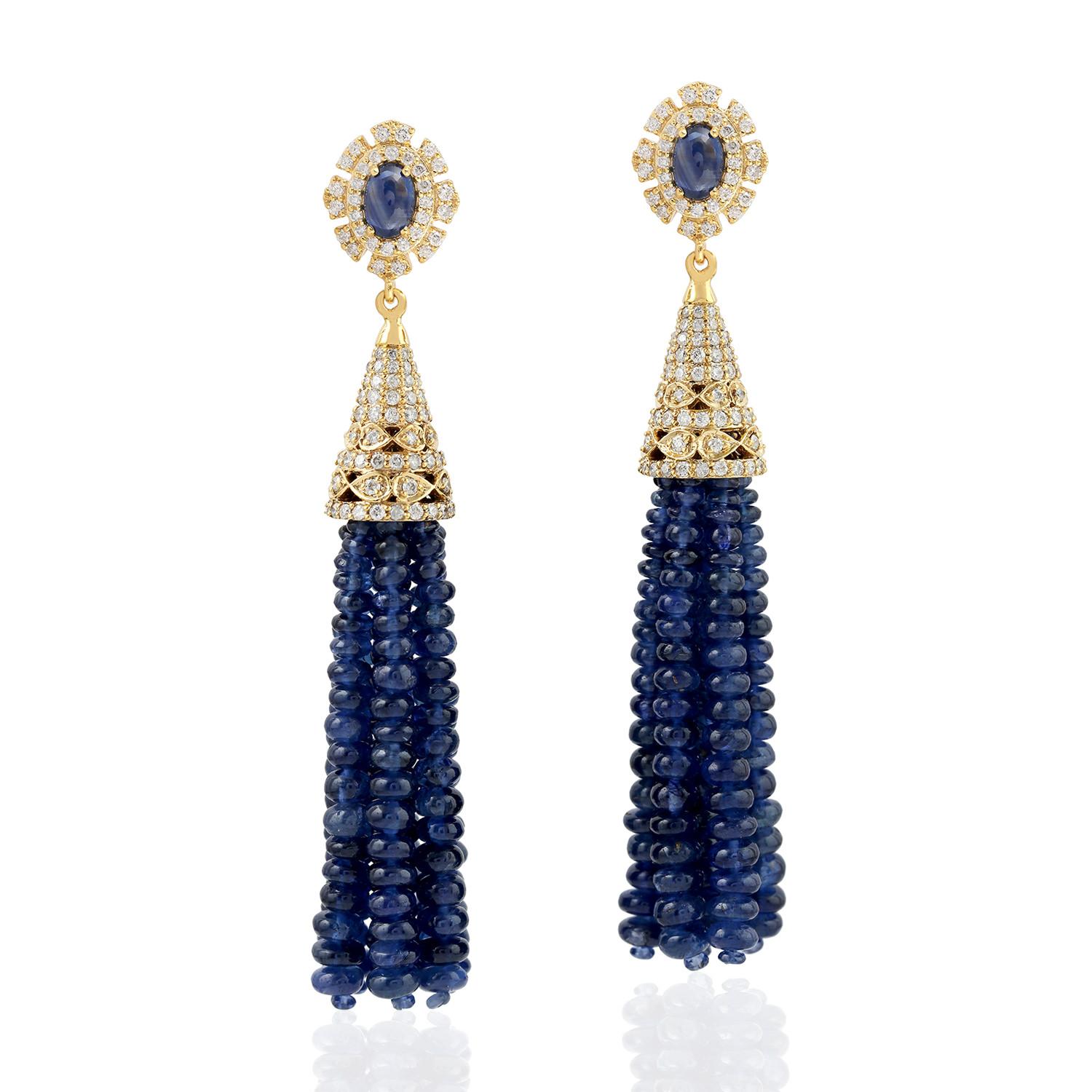Contemporary 82.67ct Blue Sapphire Tassel Earrings With Diamonds Made In 18k Yellow Gold For Sale