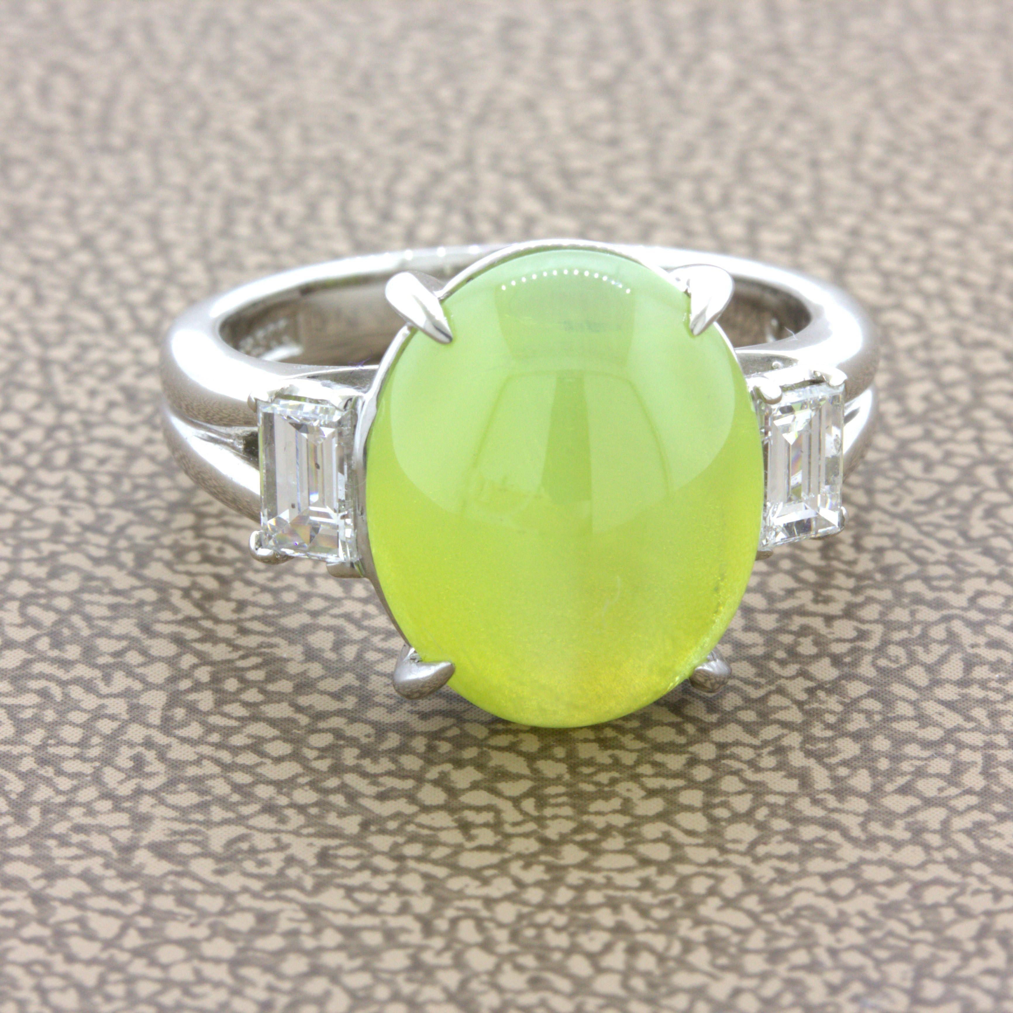 Cabochon 8.27 Carat Cats Eye Chrysoberyl Diamond 3-Stone Platinum Ring For Sale