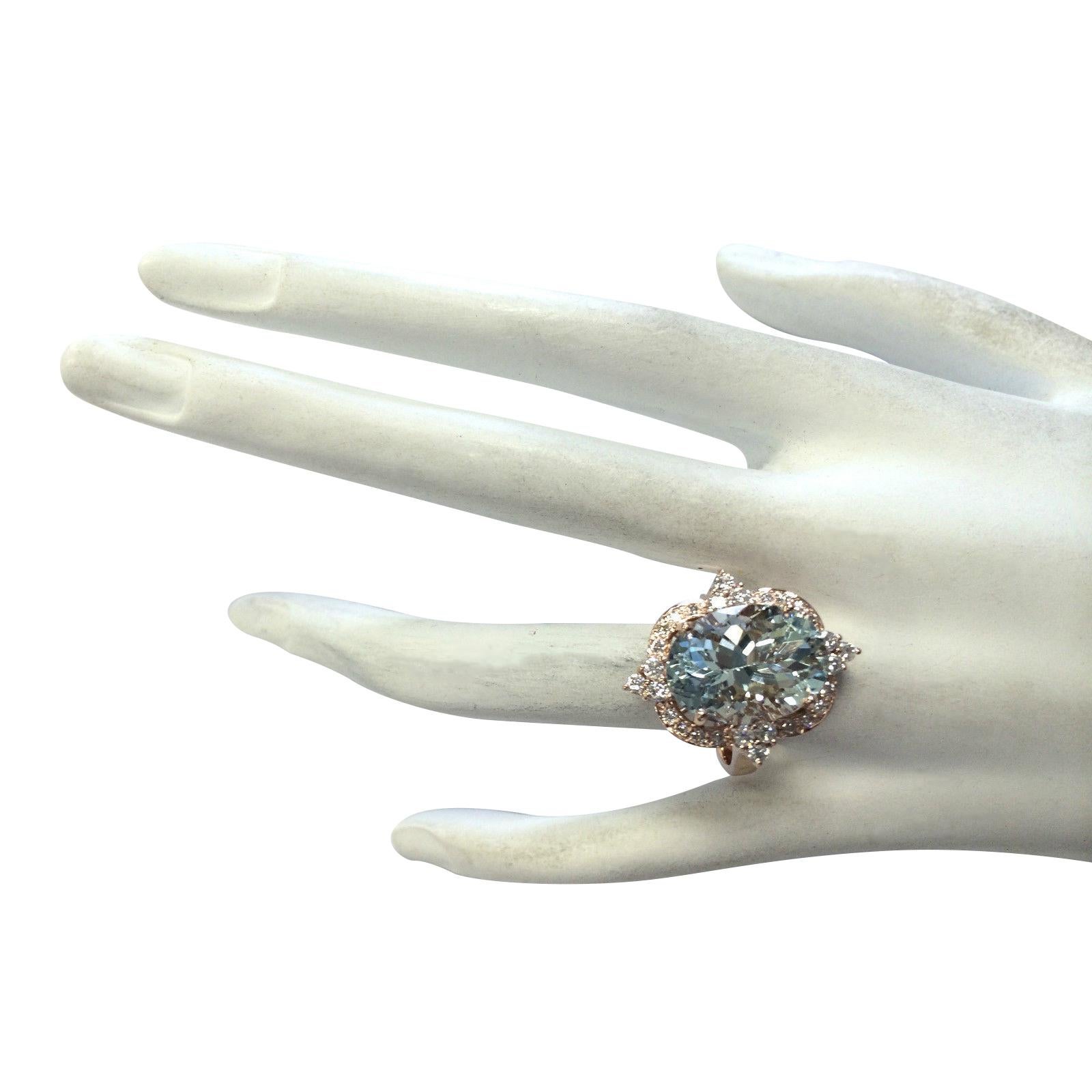 Aquamarine Diamond Ring In 14 Karat Rose Gold  In New Condition For Sale In Los Angeles, CA