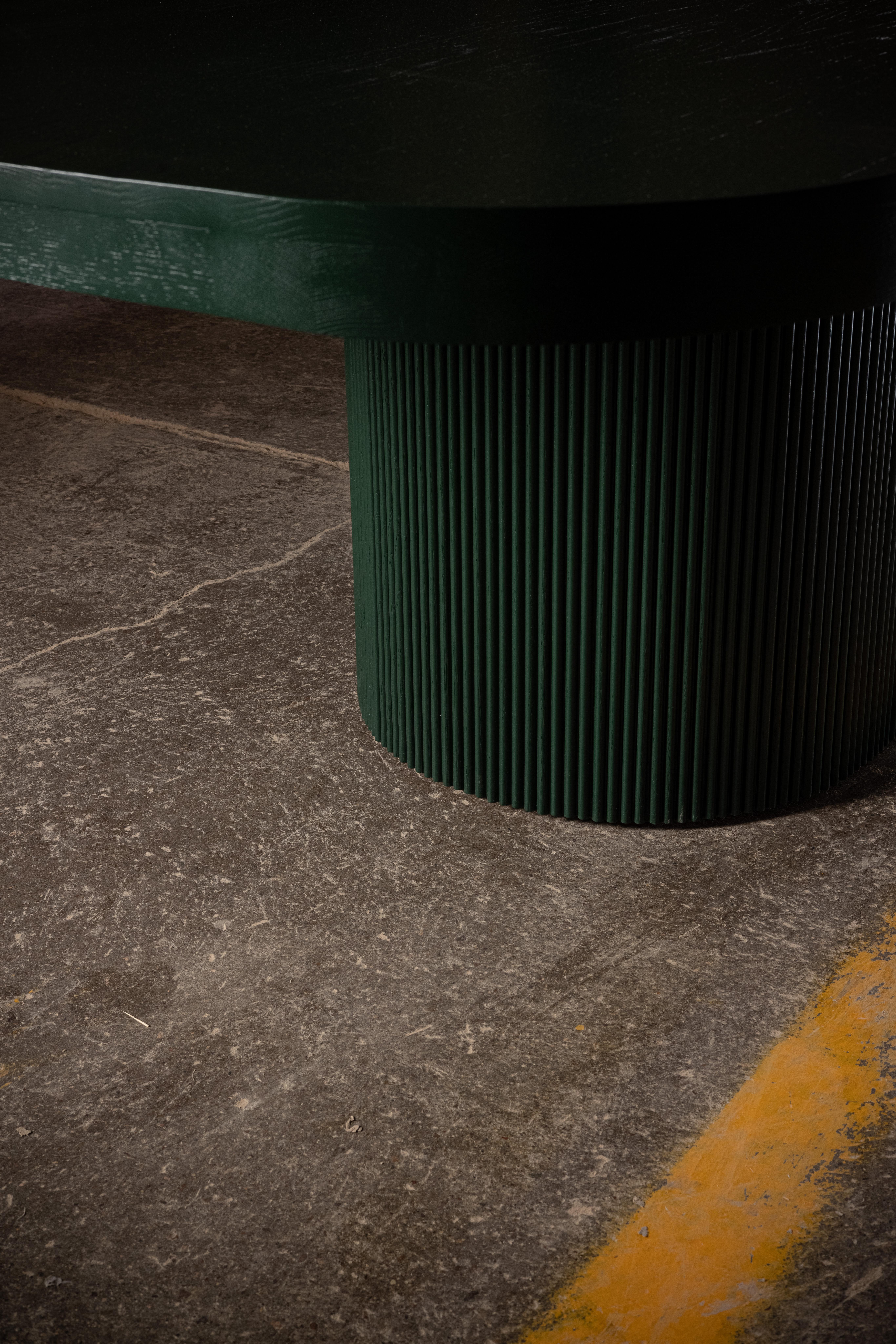 Autre 8272 Table de salle à manger artisanale en Greene & Greene Oak par No Age Studio en vente