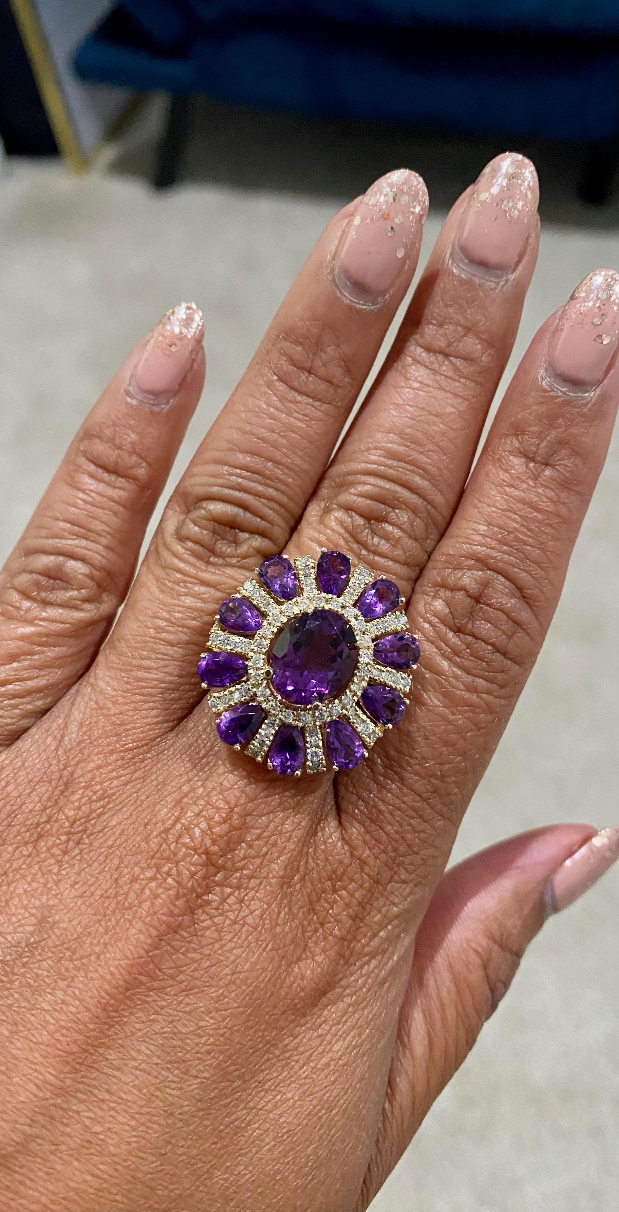 8.28 Carat Natural Amethyst and Diamond Yellow Gold Cocktail Ring For Sale 3