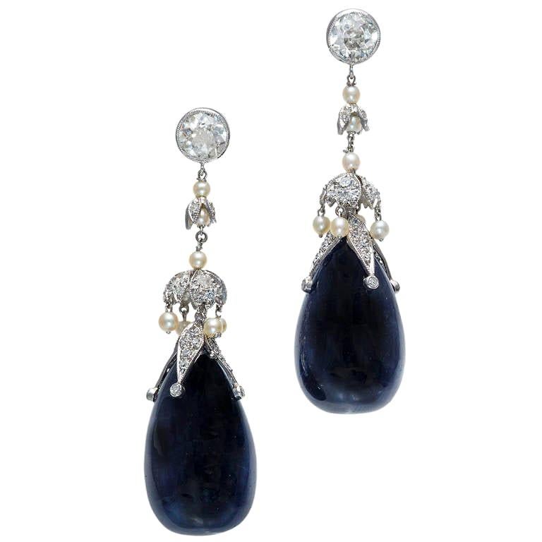 Pendants d'oreilles en platine Belle Époque avec saphir, diamant et perle de 82,82 carats