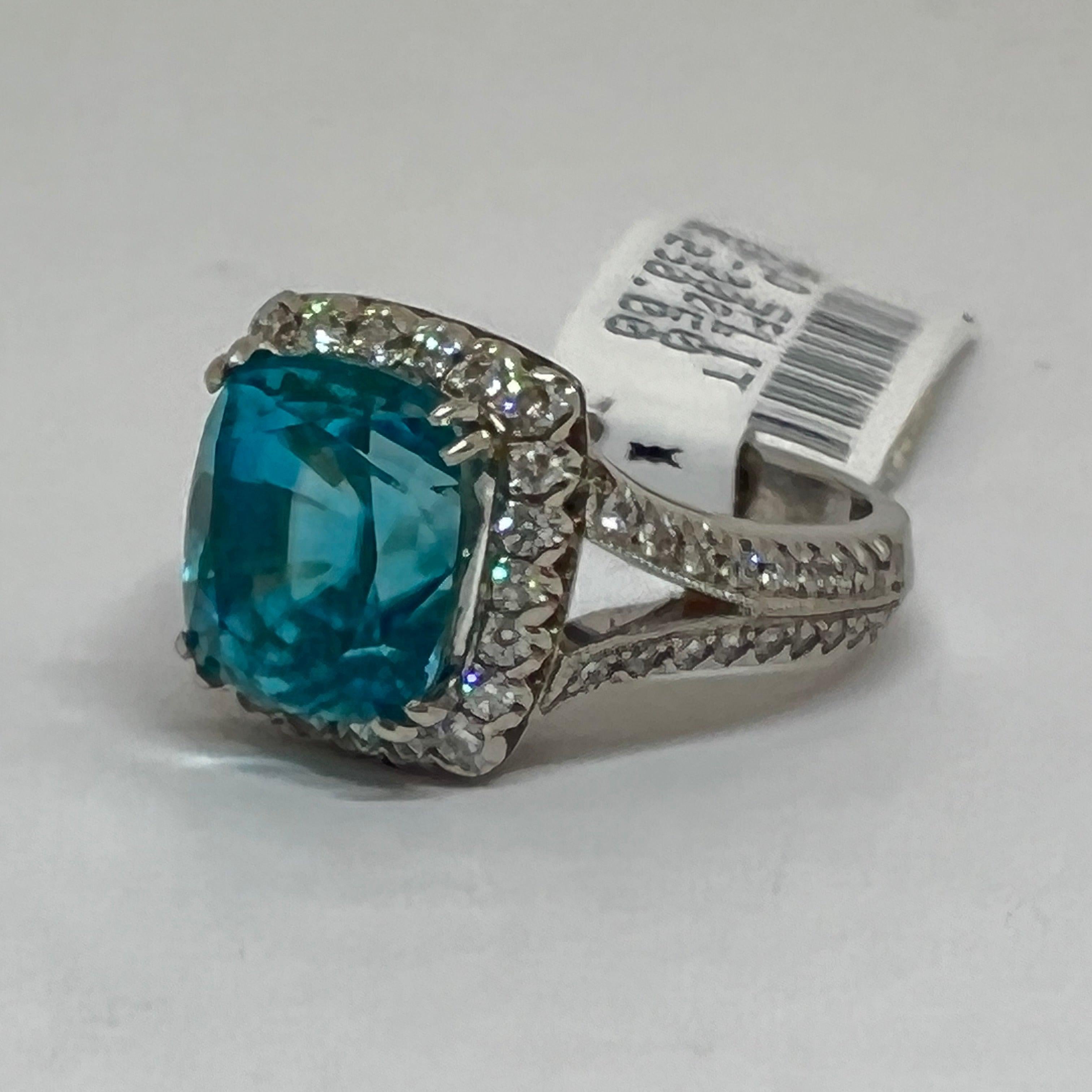 Cushion Cut 8.28CT Blue Zircon Handmade Diamond Platinum Ring For Sale