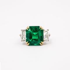 8.29 Carat White and Yellow Gold Three-Stone Green Emerald and Diamond Ring