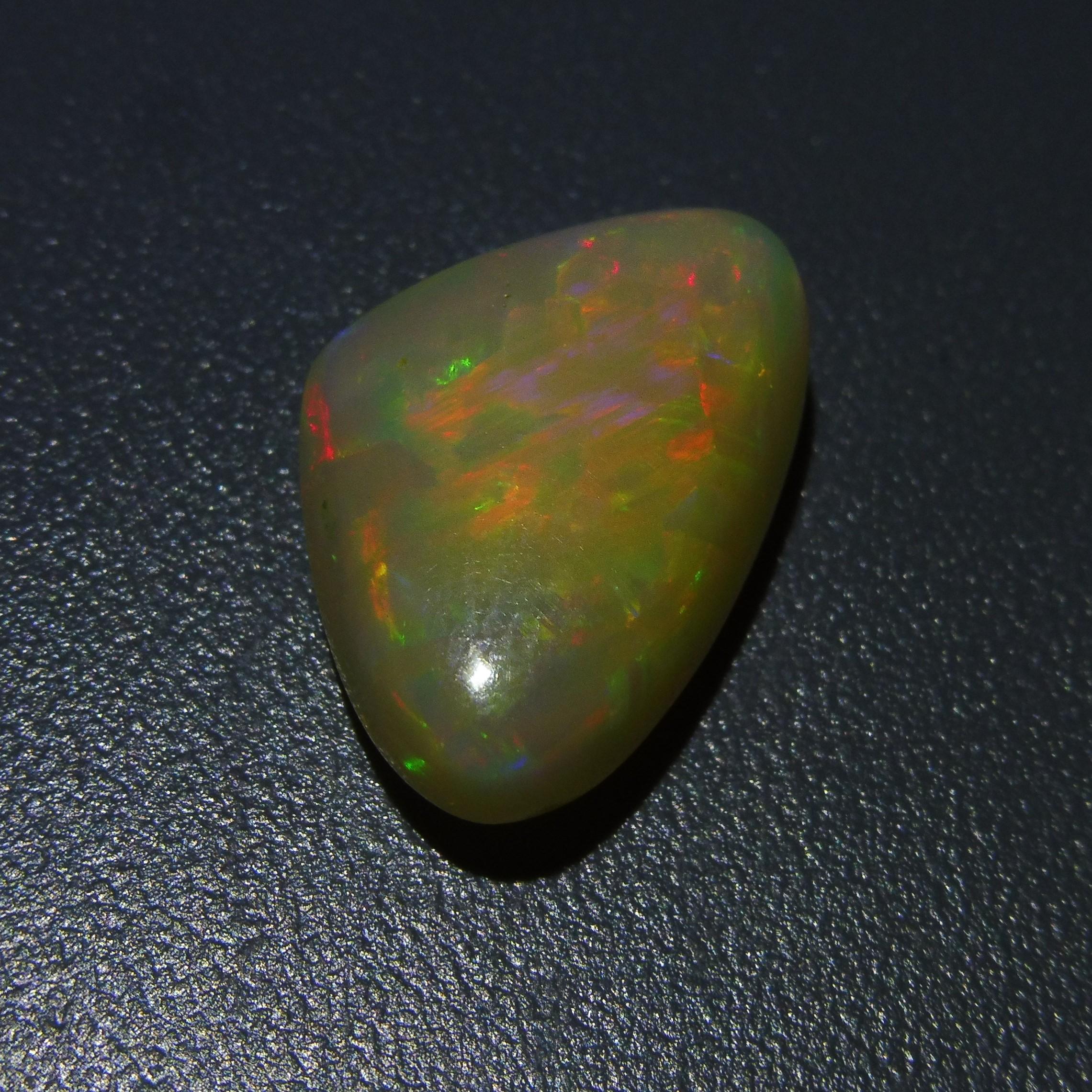 8.29 ct Pear Cabochon  Opal For Sale 8