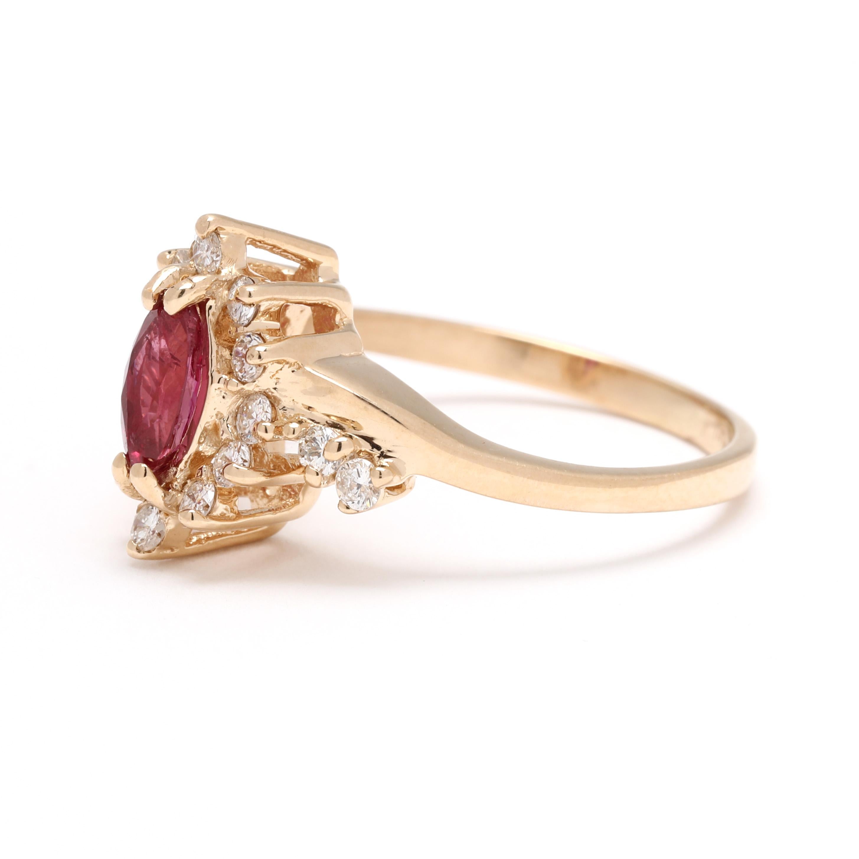 Anillo de cóctel marquesa de rubíes y diamantes de 0,82 ct, oro amarillo de 14k, tamaño del anillo 7,5 en Bueno estado para la venta en McLeansville, NC