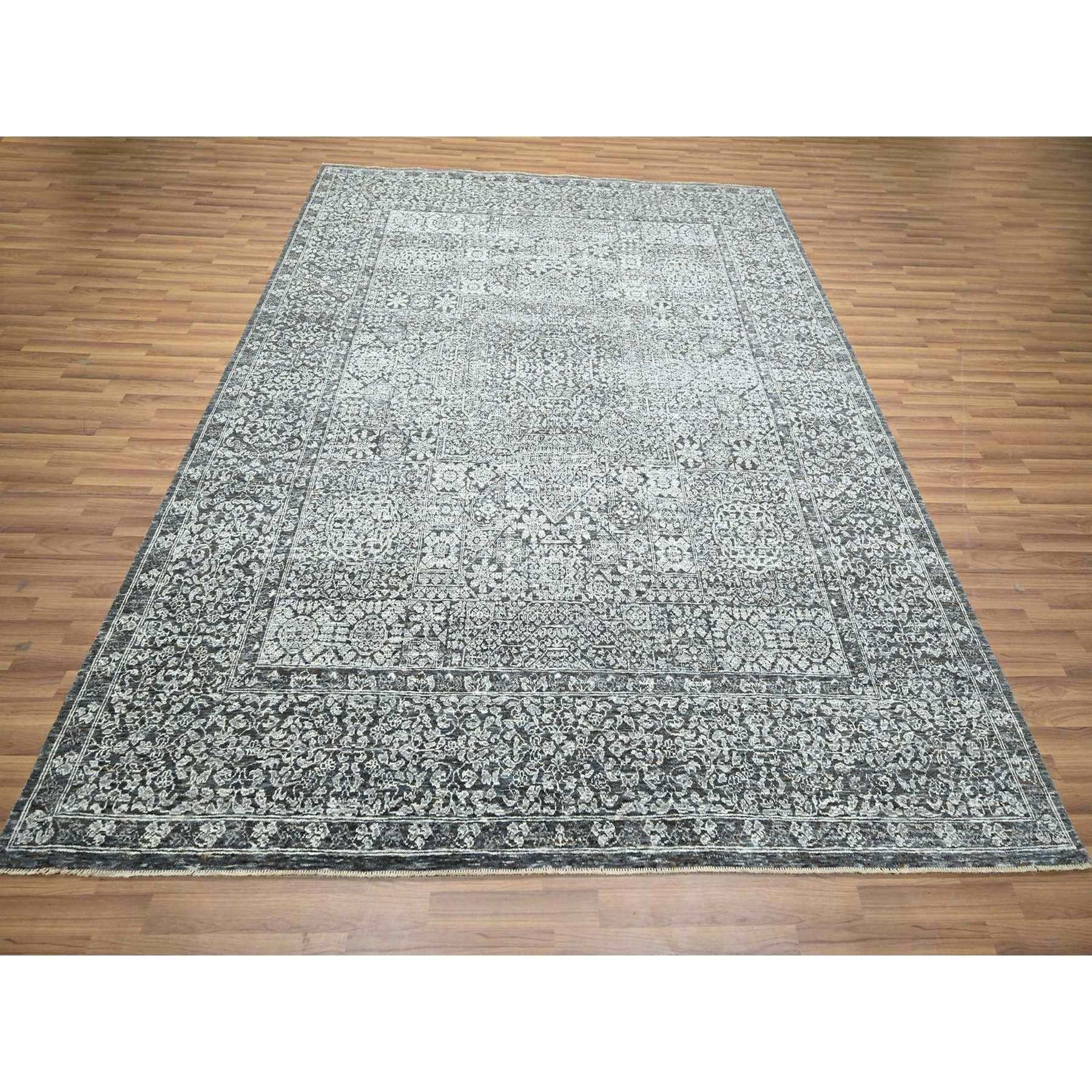Sonic Gray, Pre Historic 14th Century Influence, Mamluk Design, Natural Dyes, Hand Knotted, Pure Wool, Oriental Rug
Matières premières : Laine
Latex : Pas de poils 
hauteur : 0,25 pouces
Style : Traditionnel
Couleur primaire : Gris
Couleurs