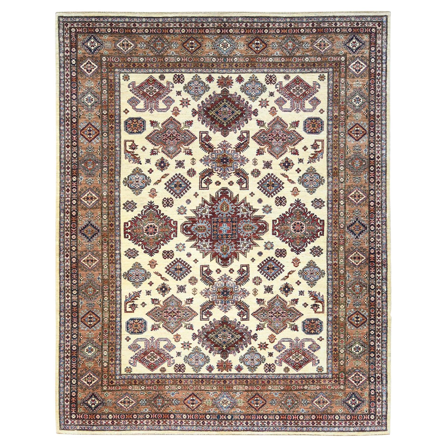 8
2 "x10
3" Ivoire, Afghan Super Kazak, Tapis en laine naturelle noué à la main