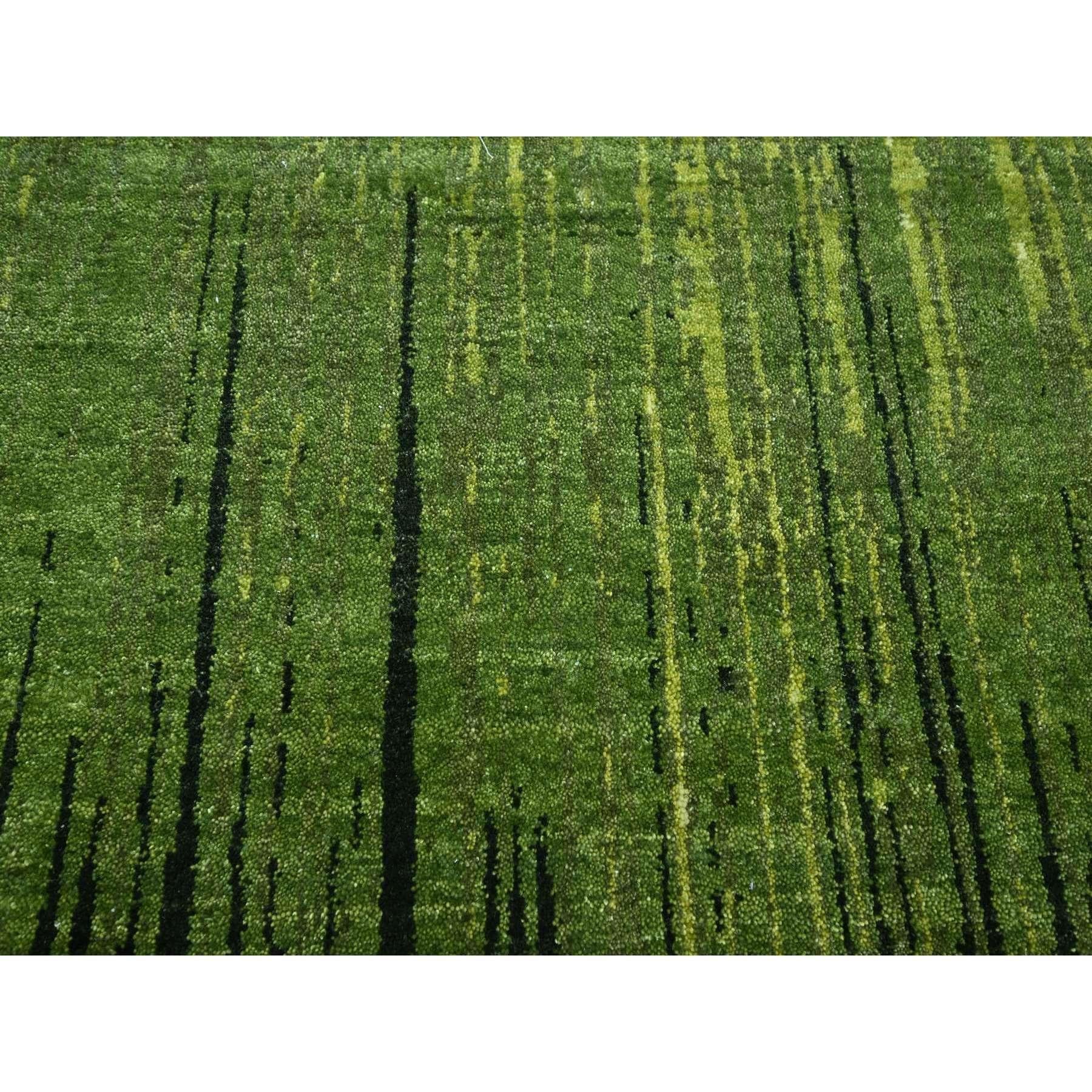 Tappeto orientale in lana annodato a mano con design verticale Ombre verde sottaceto 8'2 