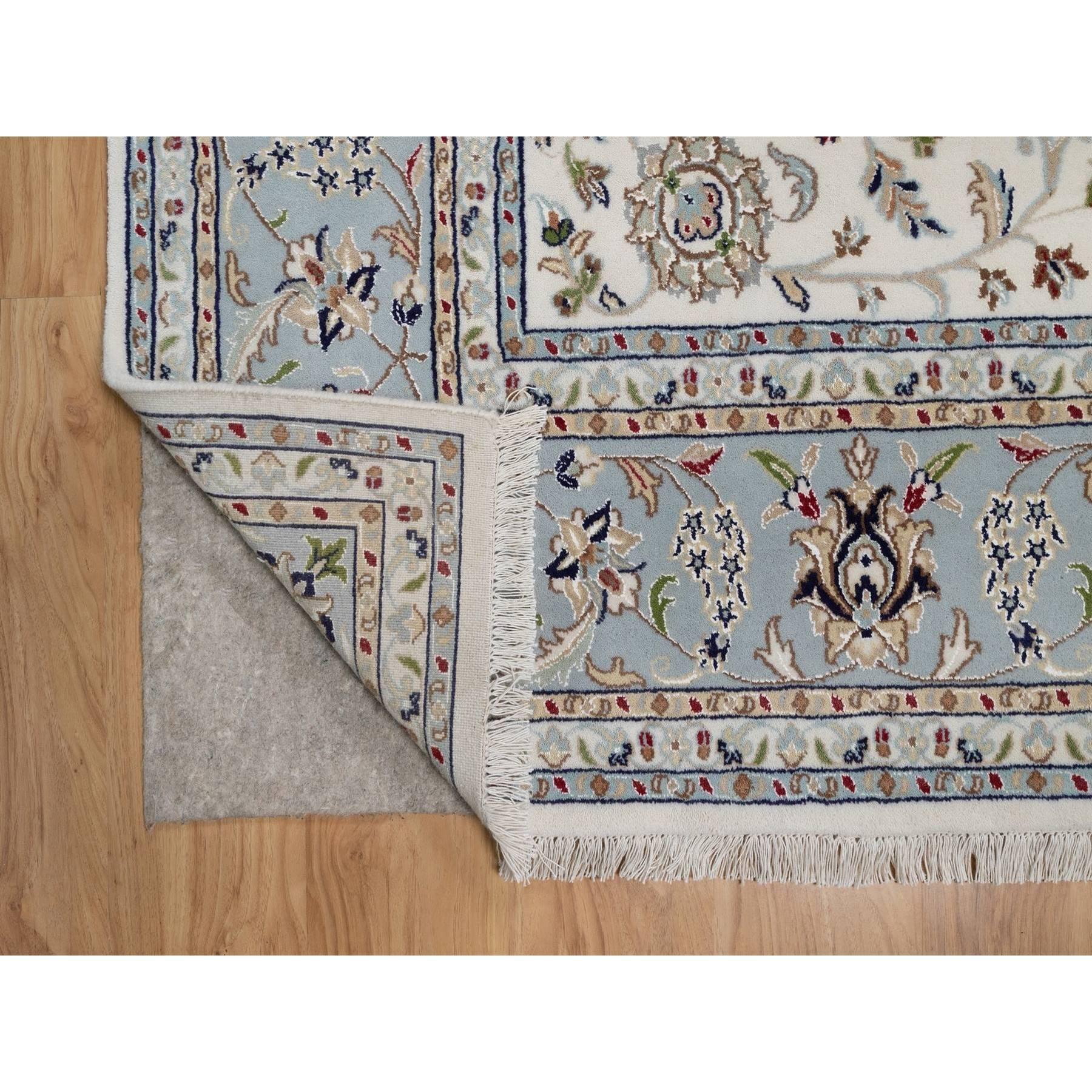 Noué à la main 8'2