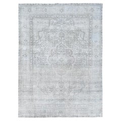 Tapis oriental Tabriz de style Farsien vintage, en laine usée, de couleur ivoire, noué à la main, 8'2" x 11'2"