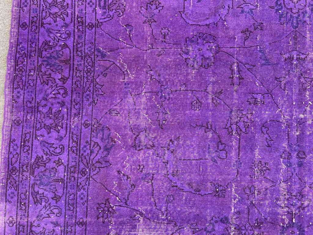 8.2x11.5 Ft Purple Large Area Rug, Handmade in Turkiye, Modern Floral Carpet In Good Condition For Sale In Philadelphia, PA