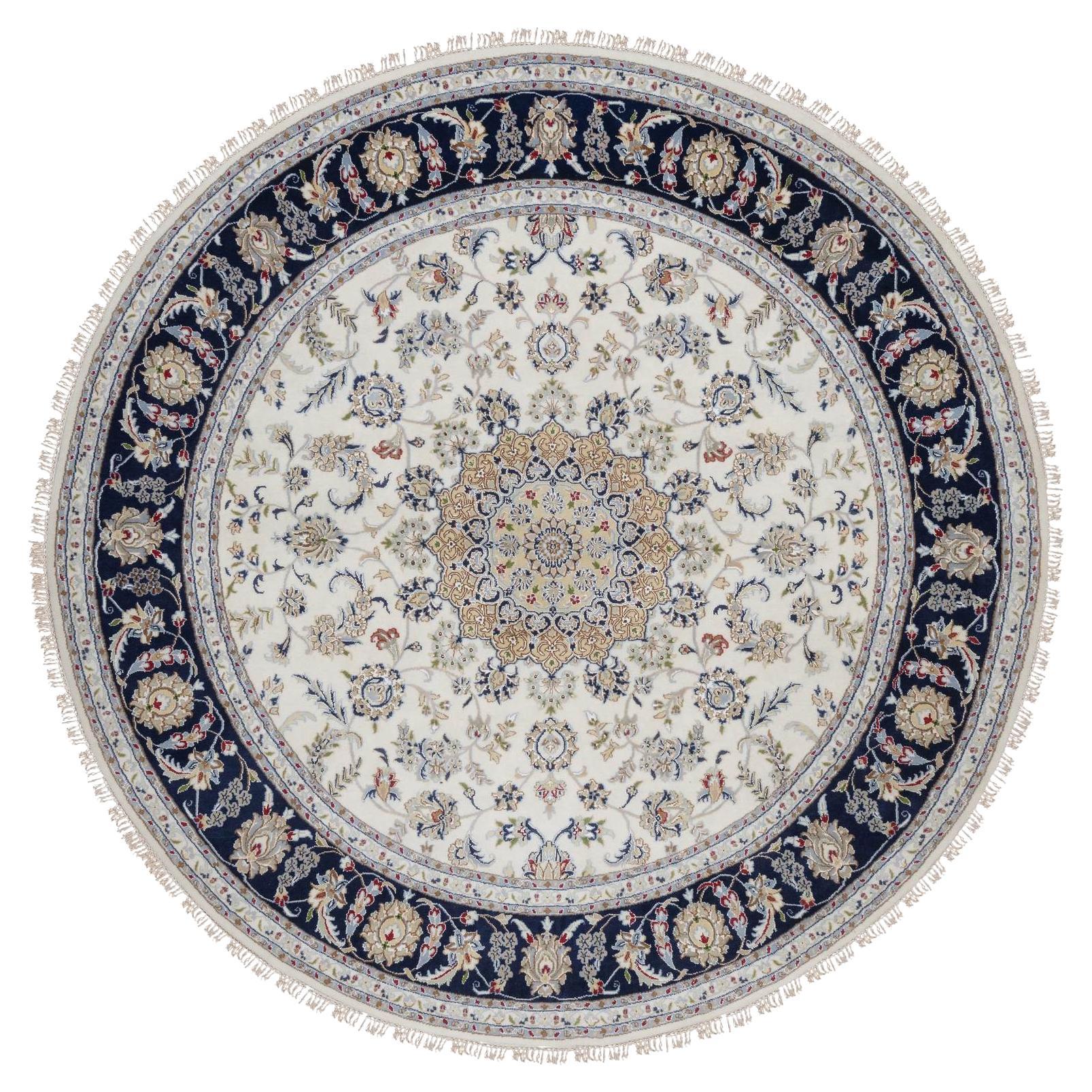 8
2 "x8
2" Ivory Nain Flower Medallion Design Wool
Silk Hand Knotted Round Rugs (Tappeto rotondo annodato a mano)