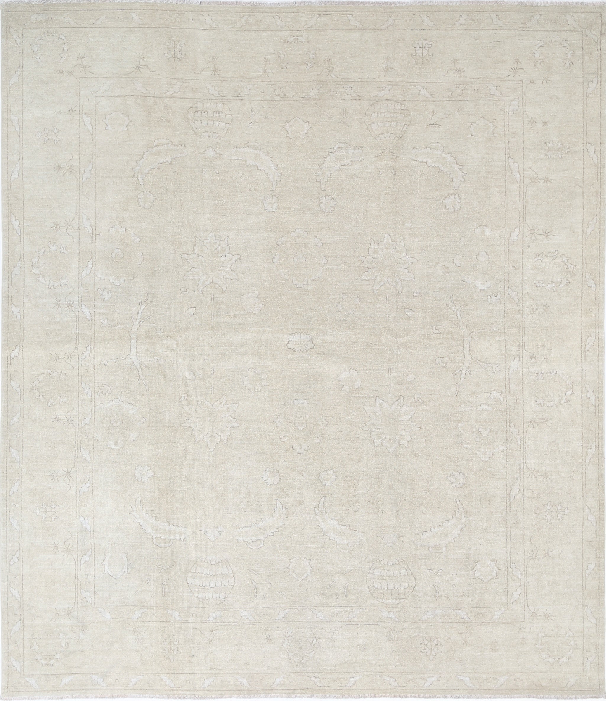 8.2x9.4 ft Hand Knotted Beige Wool Large Area Rug. Traditional Floral Carpet