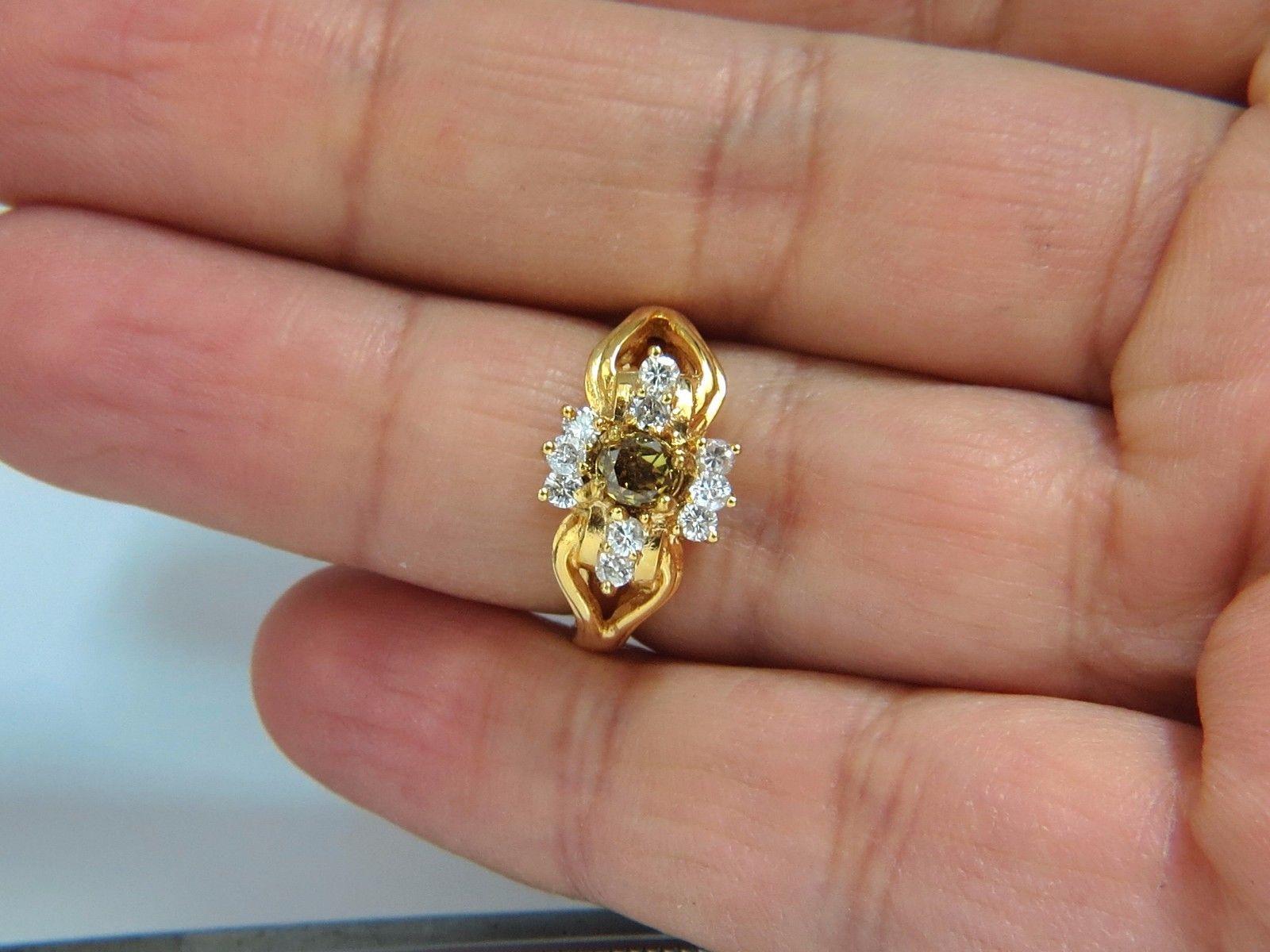 .83 Carat Natural Fancy Vivid Yellow Brown Diamond Ring 14 Karat In New Condition In New York, NY