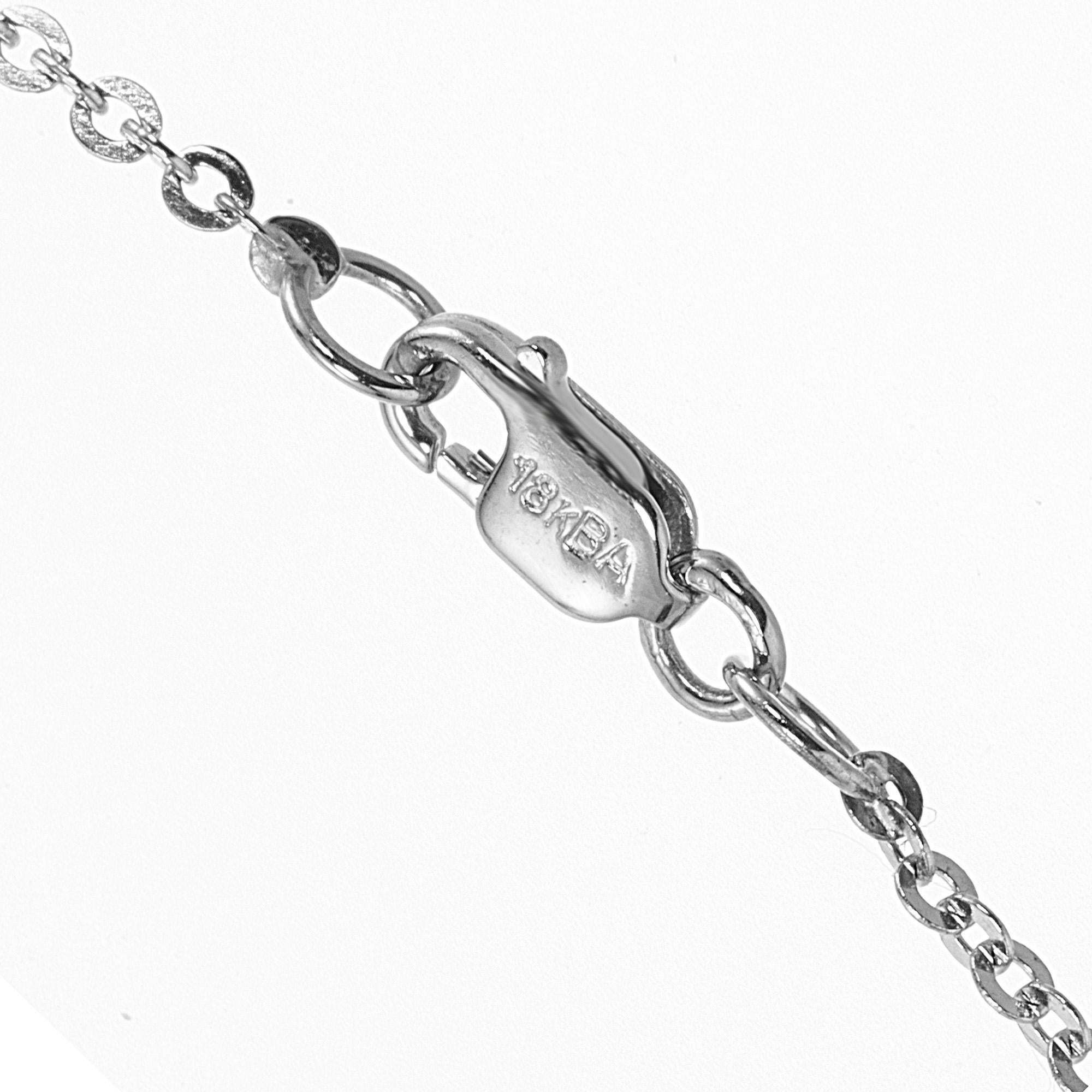 Collier pendentif en or blanc avec diamants blancs et noirs Pour femmes en vente