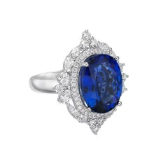 Sunita Nahata Tansanit 8.30ct. Fancy Ring aus 18 Karat Weißgold mit weißem Diamant