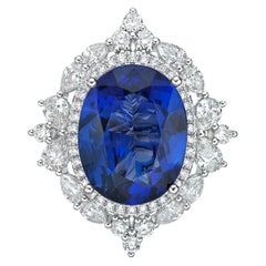 Sunita Nahata Tansanit 8.30ct. Fancy Ring aus 18 Karat Weißgold mit weißem Diamant