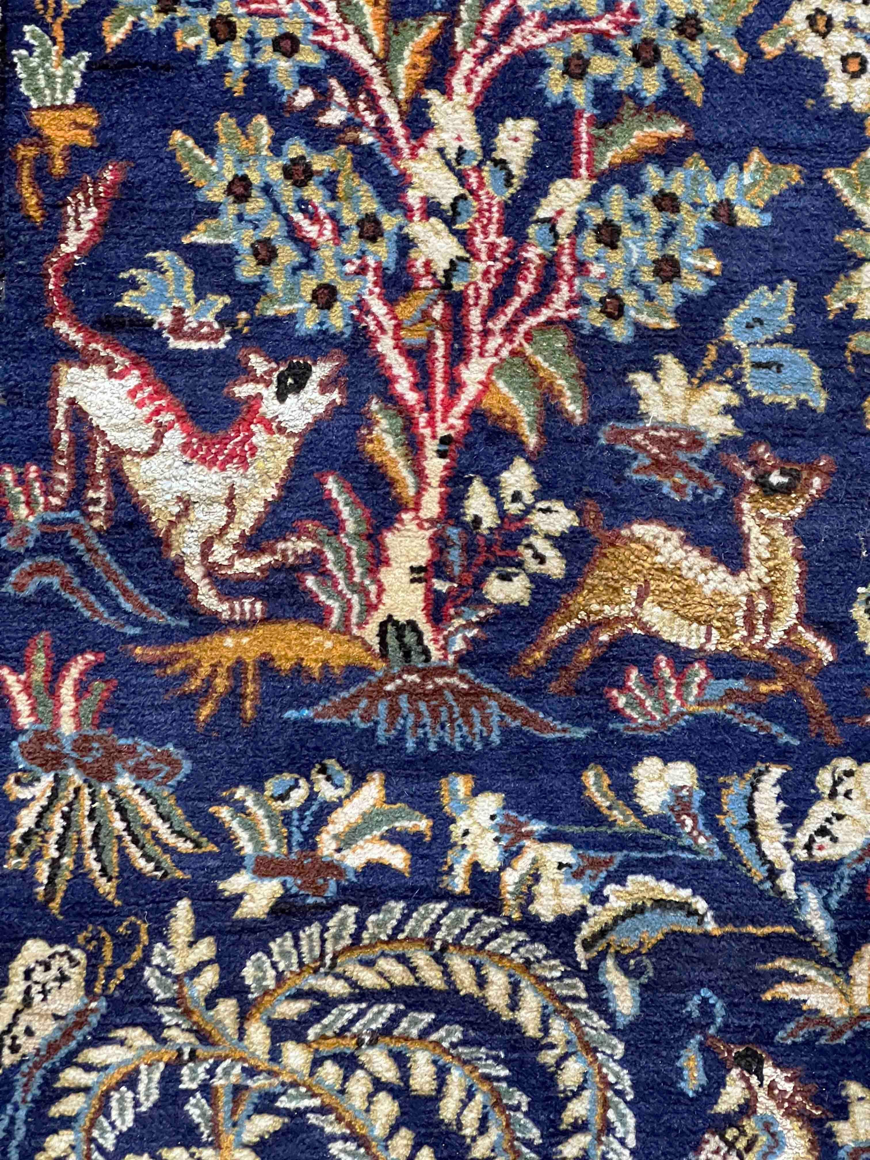 830 - Magnifique tapis vintage Qom à motif de jardin en vente 7