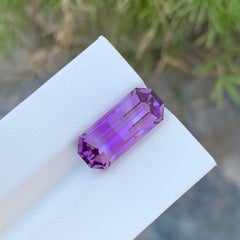 8,30 Karat natürlicher loser Amethyst Smaragd Form Edelstein für Halskette