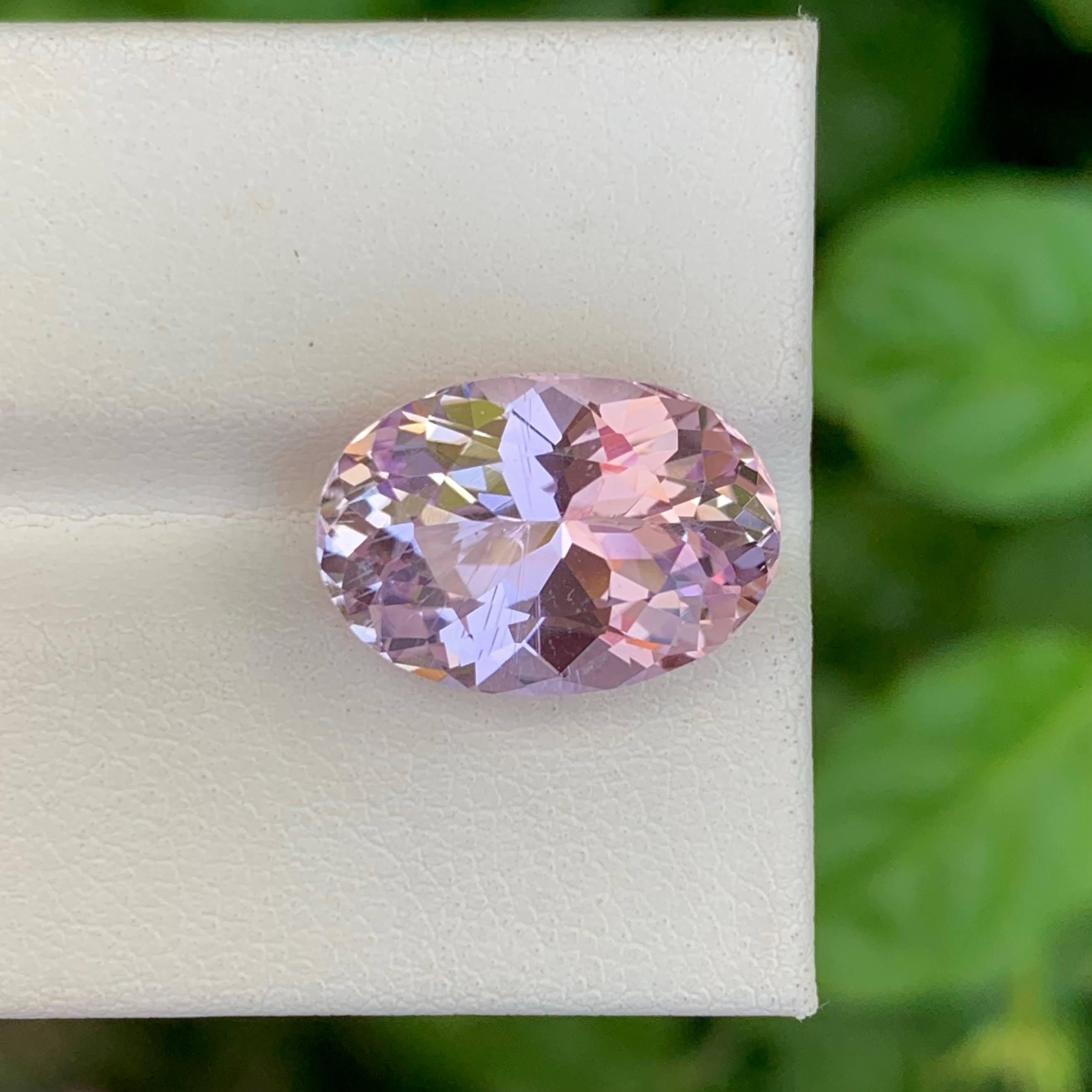 Poids 8,30 carats 
Dimensions 15,6x10,8x7,7mm
Traitement Aucun 
Origine afghane 
Clarté VVS
Forme Coupe Ovale 
NA




Cette Morganite rose en vrac naturelle de 8,30 carats présente une taille ovale raffinée qui met en valeur ses tons doux et