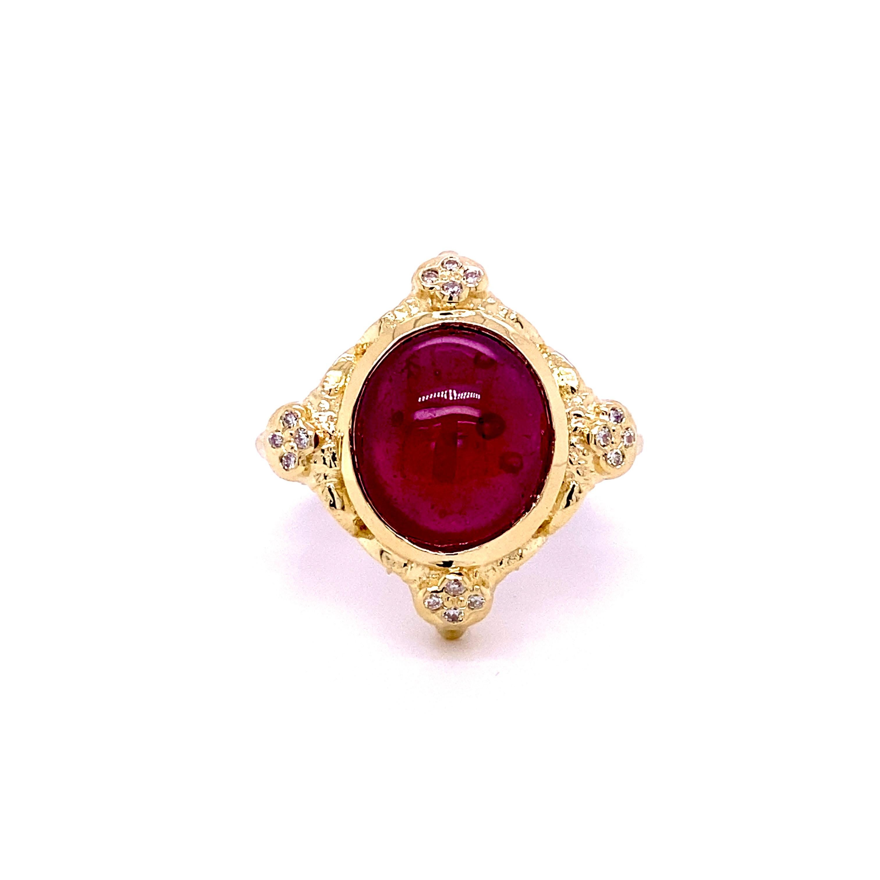 Modern 8.30 Carat Ruby Cabochon Ring in 18 Karat Rose Gold For Sale