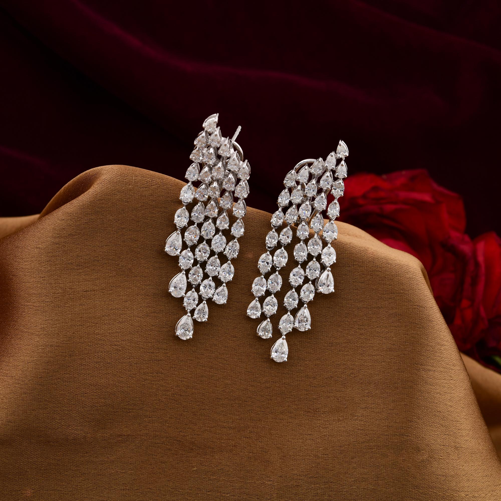 Boucles d'oreilles chandelier en or blanc 8.30 Carat SI/H Oval Pear Brilliant Cut Diamond Pour femmes en vente
