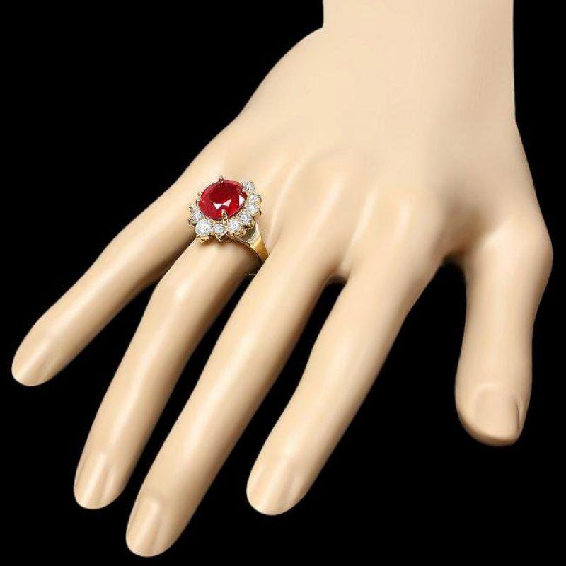 8.30 Carats Natural Red Ruby and Diamond 14K Solid Yellow Gold Ring In New Condition For Sale In Los Angeles, CA