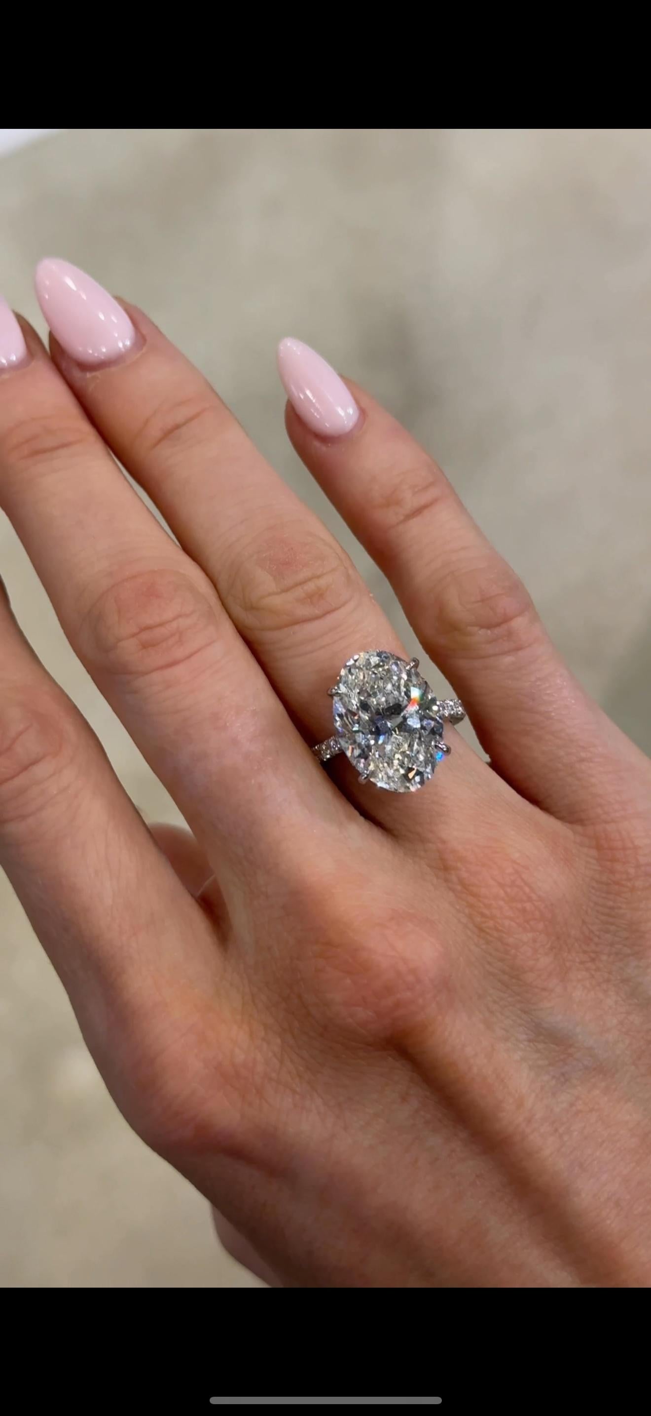 Bague de fiançailles en diamant ovale de 8,30ct - Certifiée GIA Neuf - En vente à Victoria,, AU