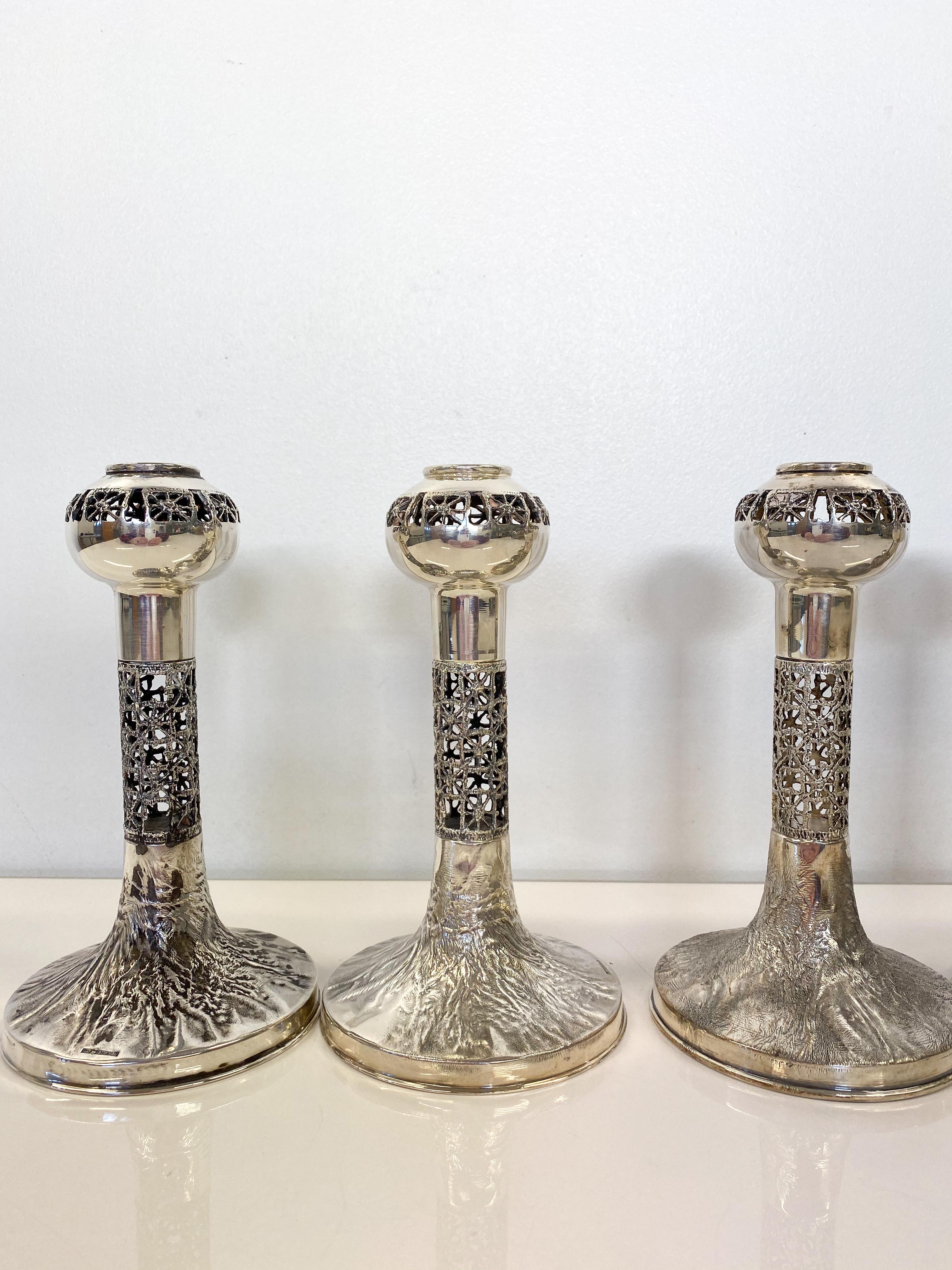 Modern 830H Sterling Silver 1972-1975 Finland Pentti Sarpaneva Six Lace Candleholders For Sale