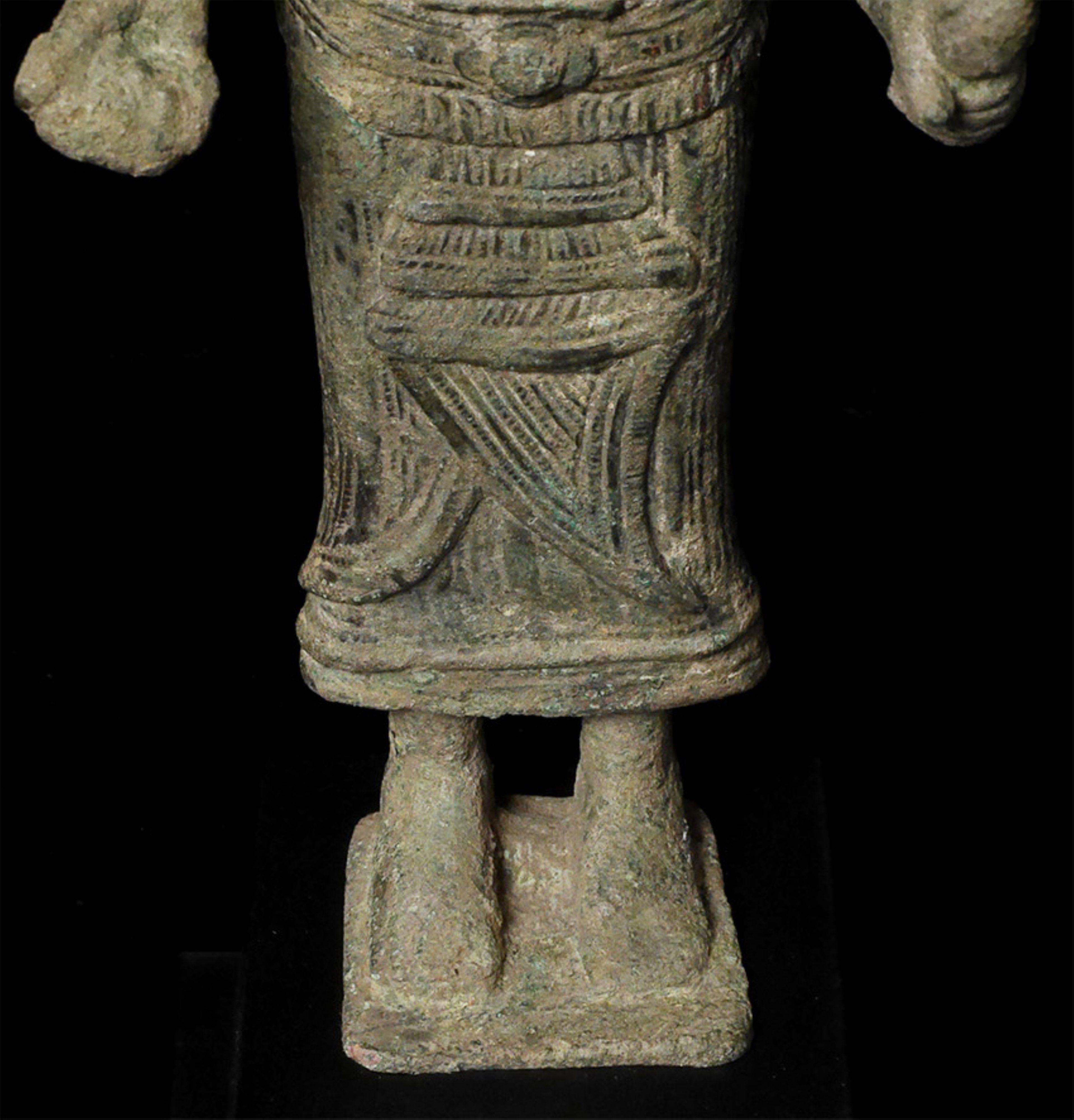 18th Century and Earlier Very Fine 11-13thC Cambodian Uma Statue - 8323 For Sale