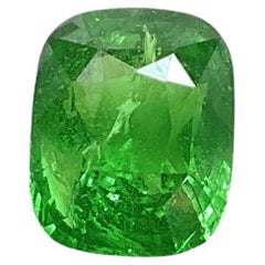 8.33 Carats Top Quality Tanzania Tsavorite Cutstone For Fine jewelry Natural Gem