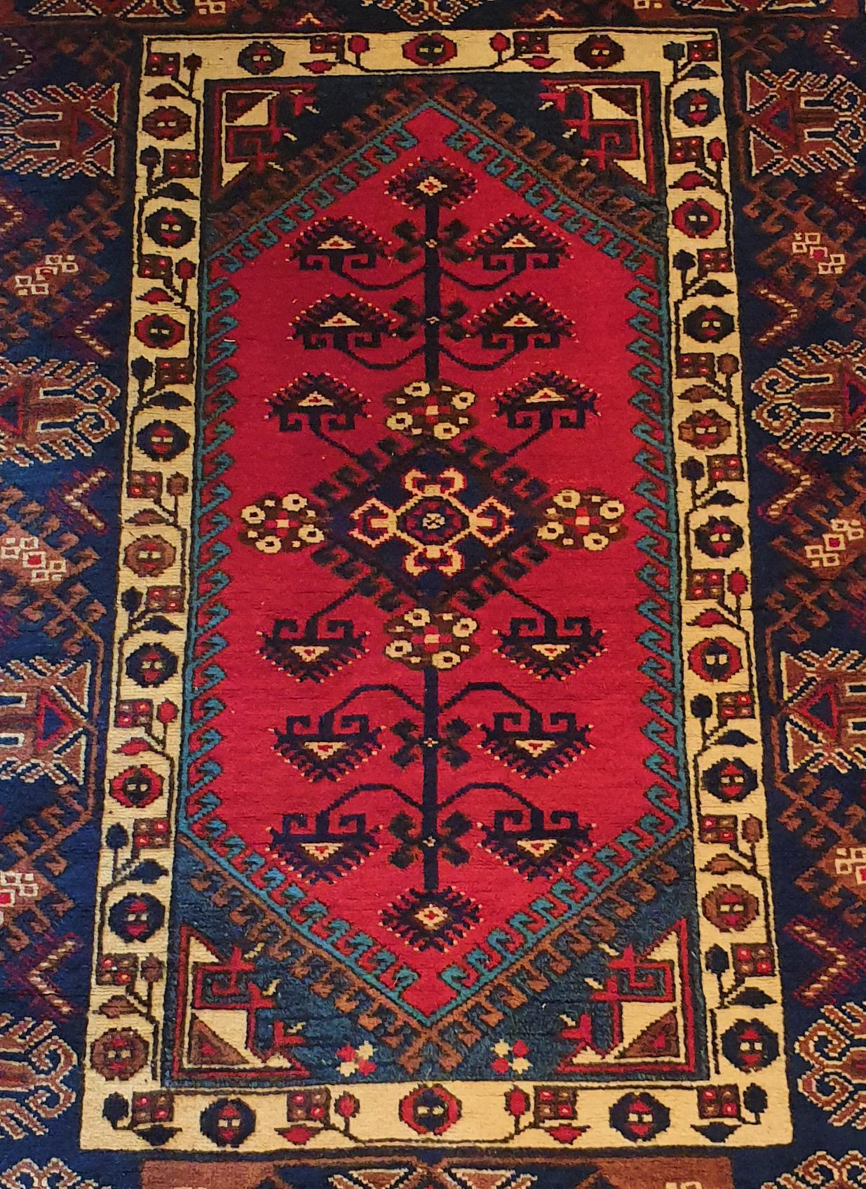 Mid-20th Century 833 - Nice Vintage Turkish Doshemalti Rug For Sale