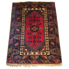 833 - Schöner türkischer Doshemalti-Teppich im Vintage-Stil