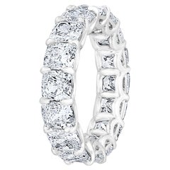 Bague d'éternité à anneau en diamant taille coussin de 8,34 carats